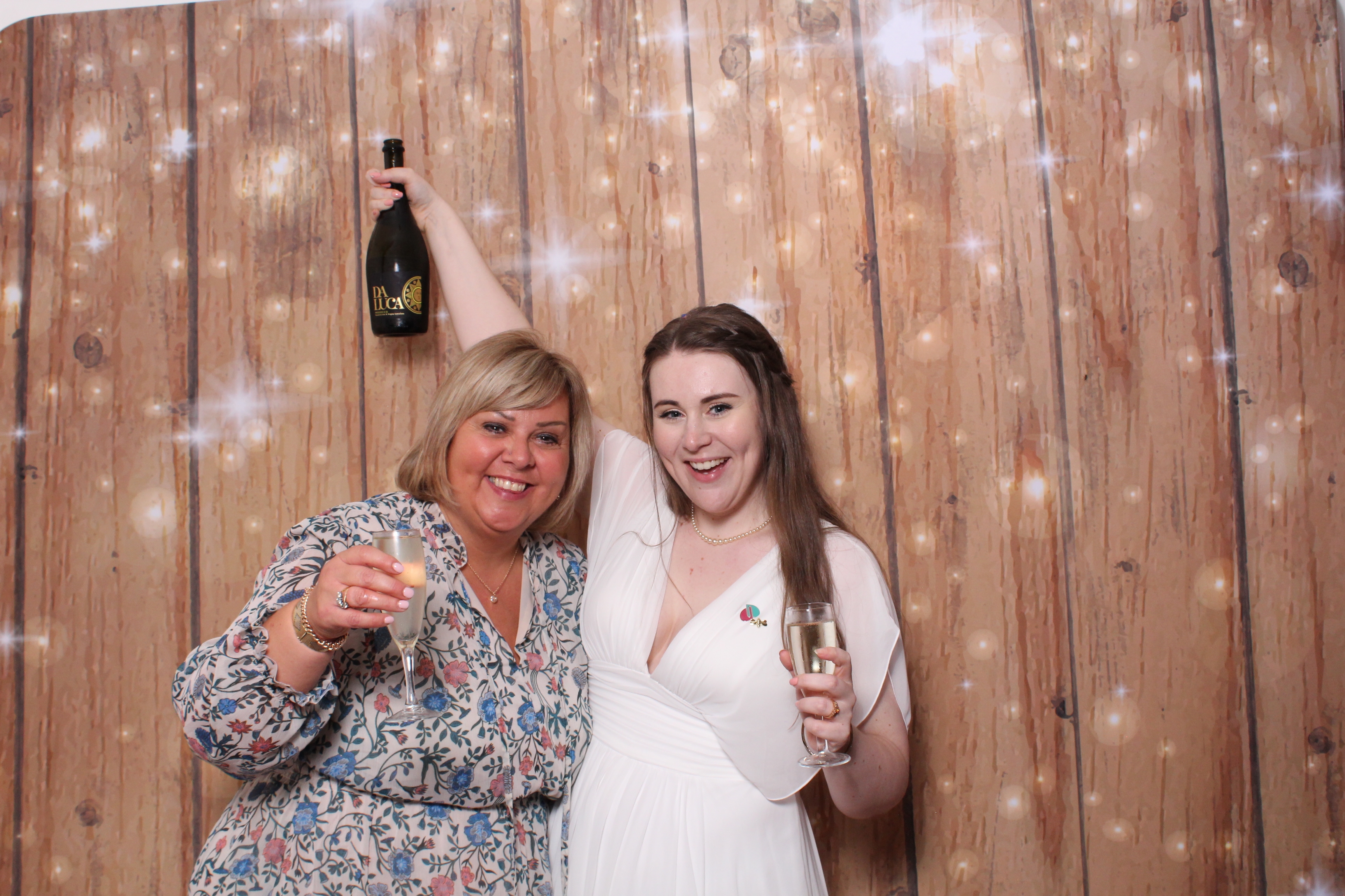 Beth & Ben  | View more photos from the event at gallery.magicimages.uk/u/MagicImages/Beth-Ben