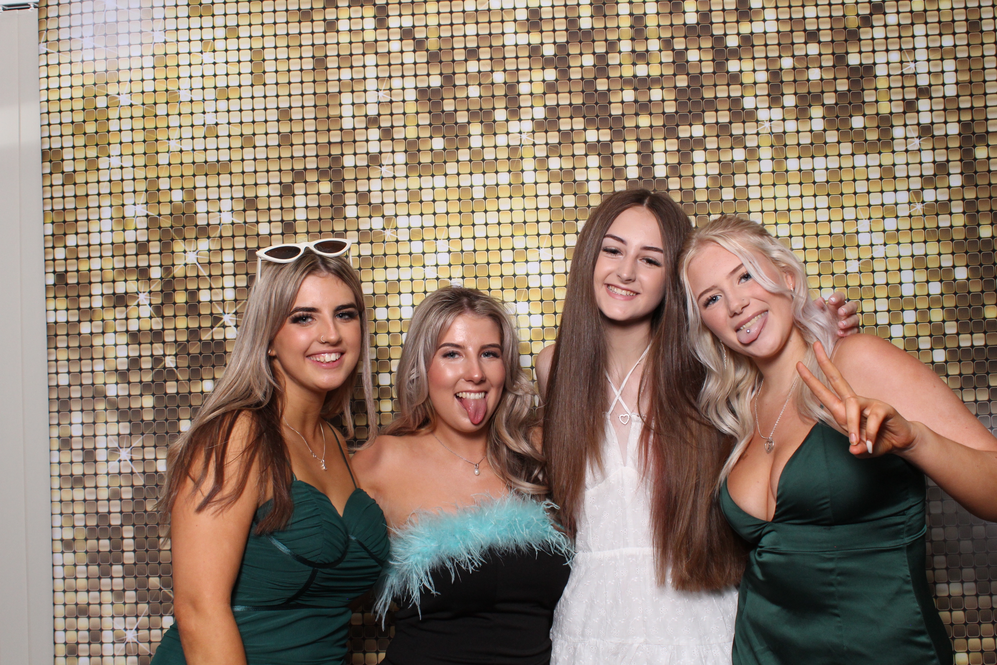 Charlotte's Graduation Party | View more photos from the event at gallery.magicimages.uk/u/MagicImages/Charlottes-Graduation-Party