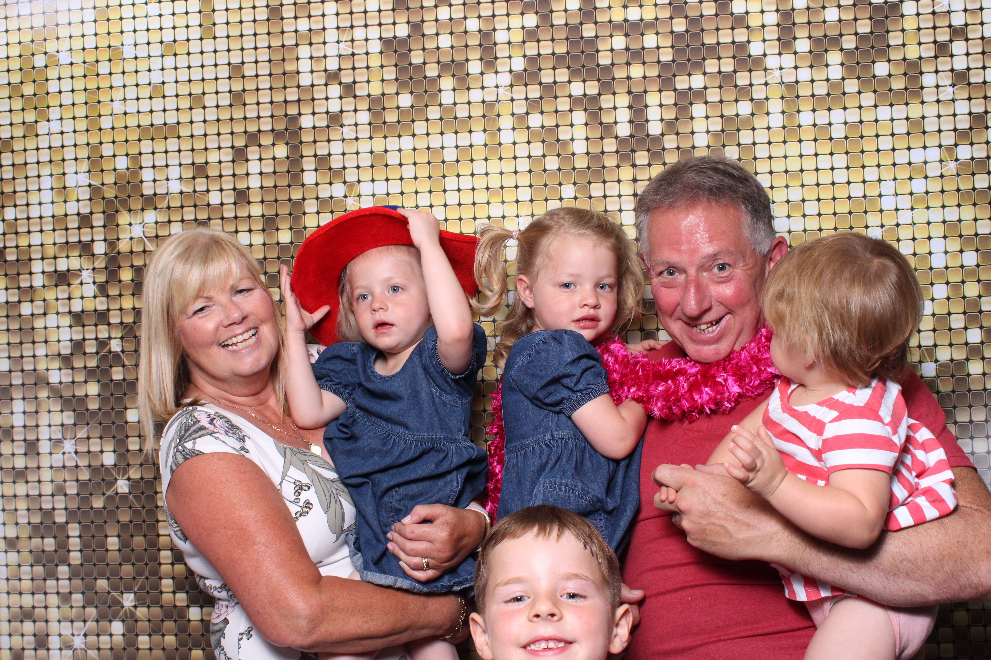 Charlotte's Graduation Party | View more photos from the event at gallery.magicimages.uk/u/MagicImages/Charlottes-Graduation-Party