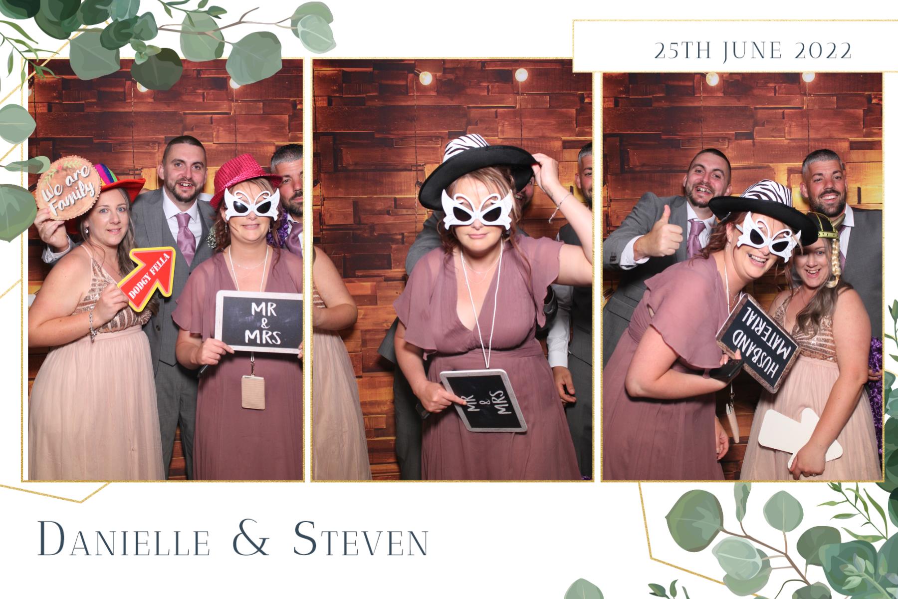 Danielle & Steven  | View more photos from the event at gallery.magicimages.uk/u/MagicImages/Danielle-Steven