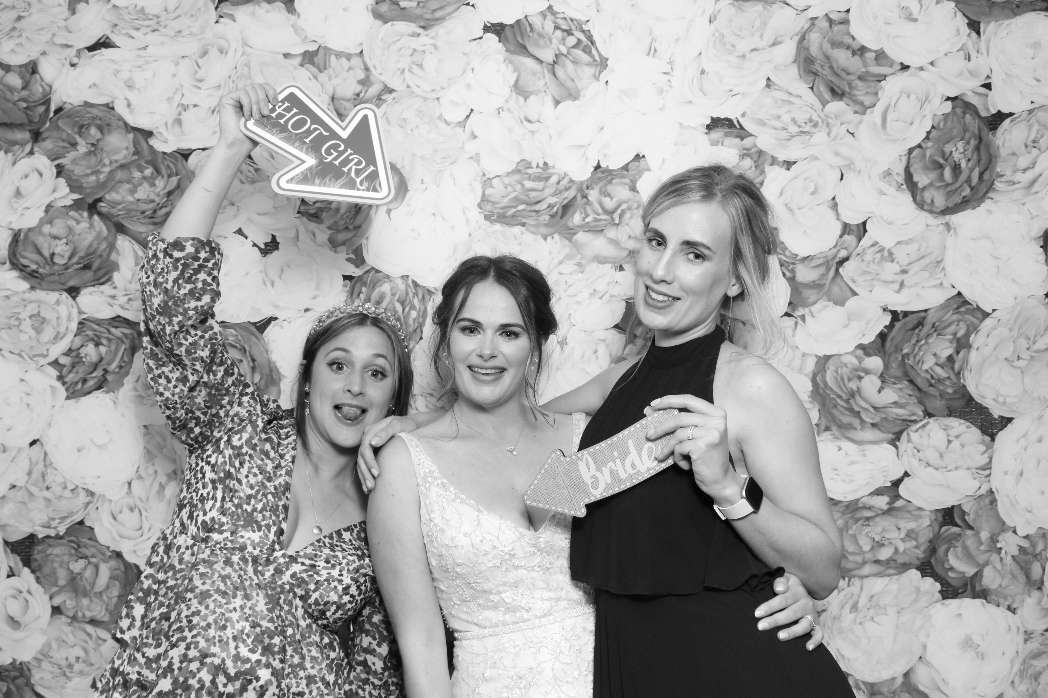 Dave & Megan  | View more photos from the event at gallery.magicimages.uk/u/MagicImages/Dave-Megan
