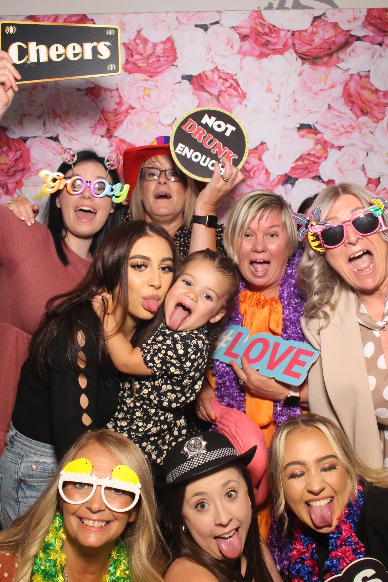Deb's 60th  | View more photos from the event at gallery.magicimages.uk/u/MagicImages/Debs-60th