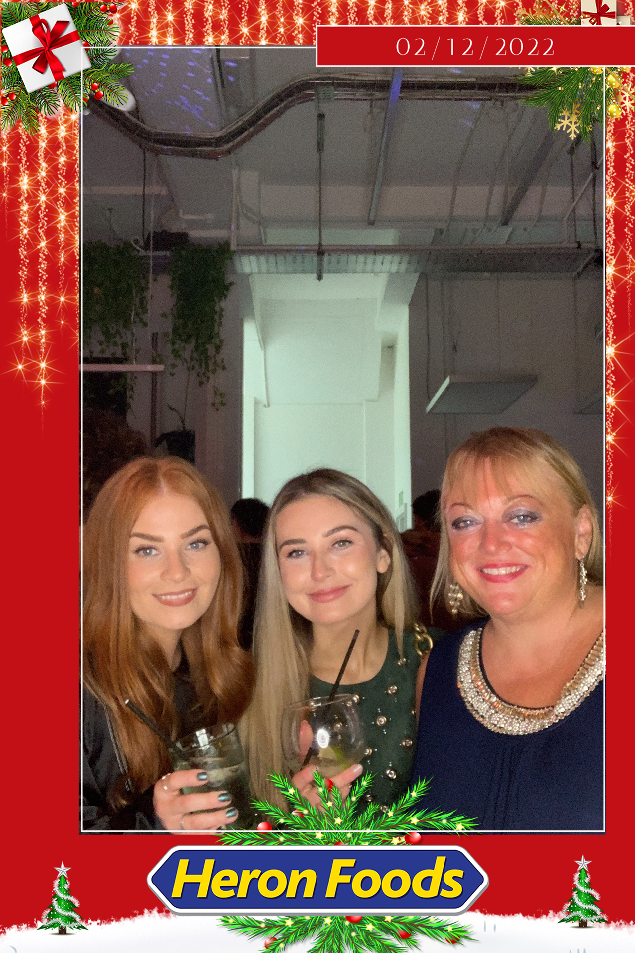 Heron Foods Christmas Party  | View more photos from the event at gallery.magicimages.uk/u/MagicImages/Heron-Foods-Christmas-Party