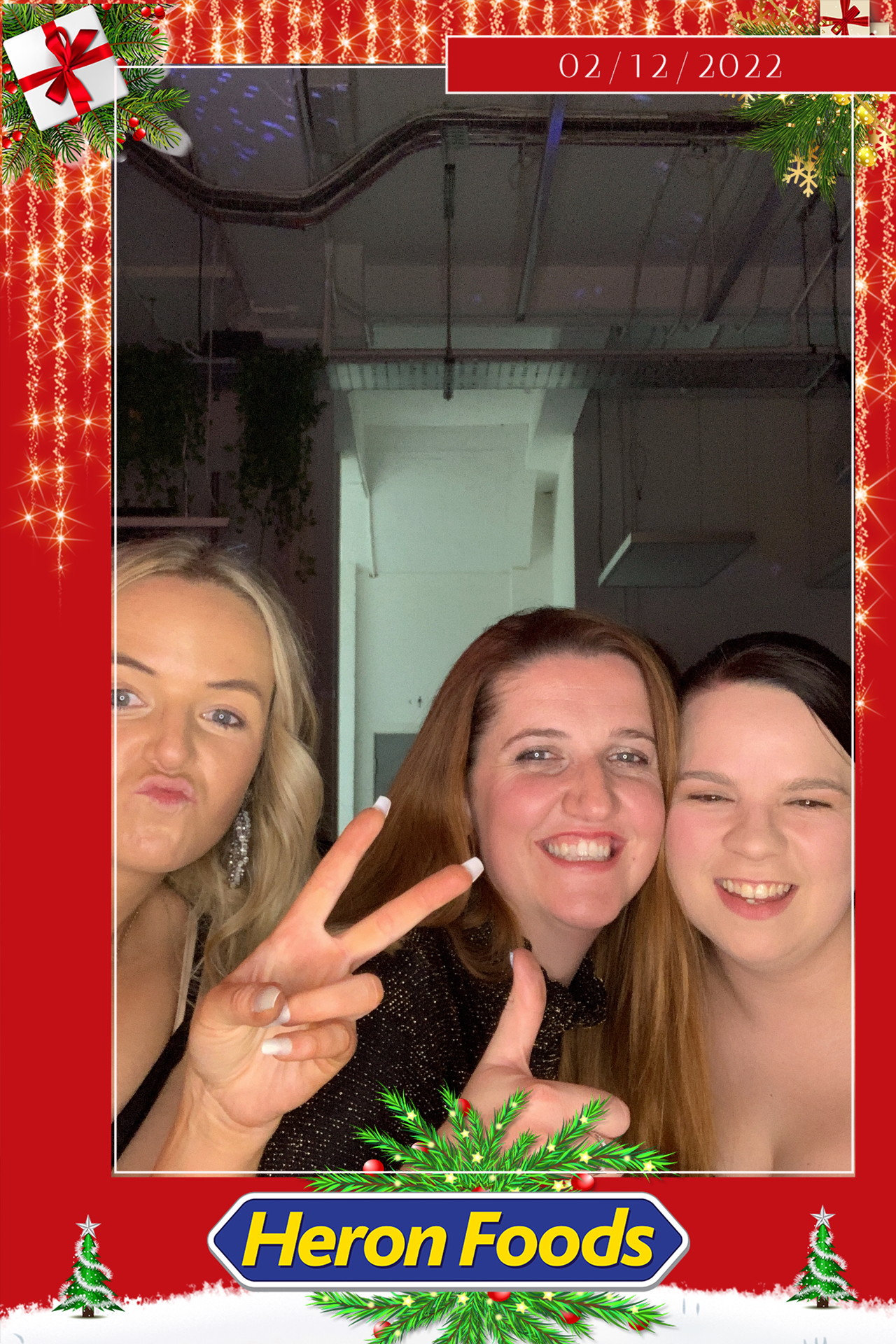 Heron Foods Christmas Party  | View more photos from the event at gallery.magicimages.uk/u/MagicImages/Heron-Foods-Christmas-Party