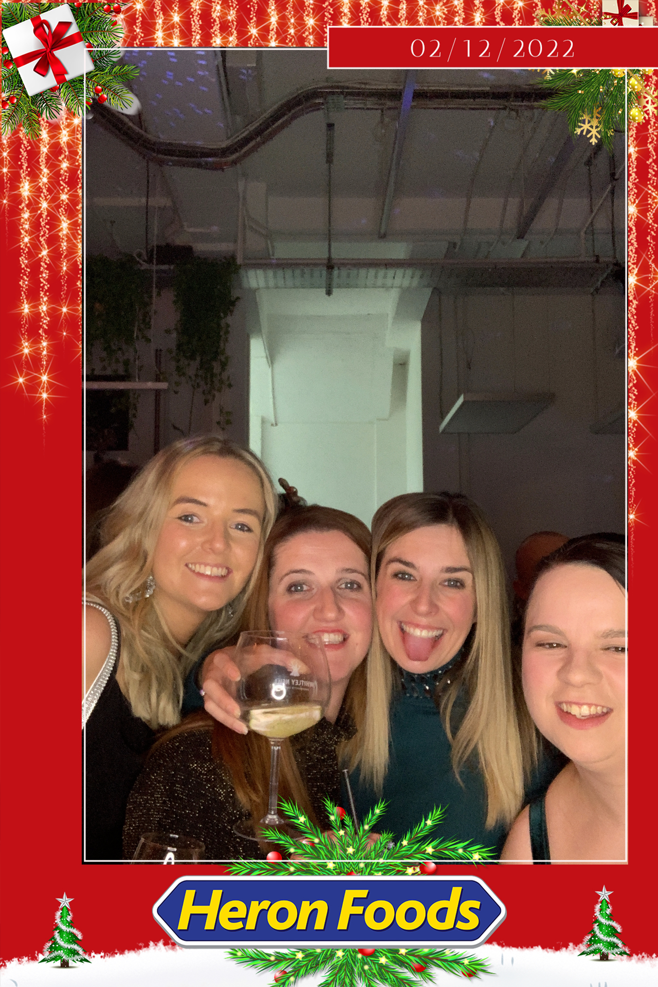 Heron Foods Christmas Party  | View more photos from the event at gallery.magicimages.uk/u/MagicImages/Heron-Foods-Christmas-Party