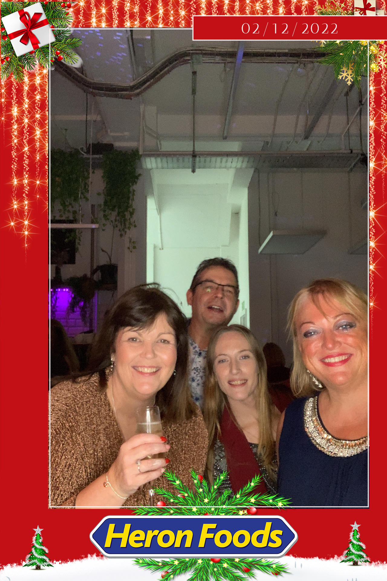 Heron Foods Christmas Party  | View more photos from the event at gallery.magicimages.uk/u/MagicImages/Heron-Foods-Christmas-Party