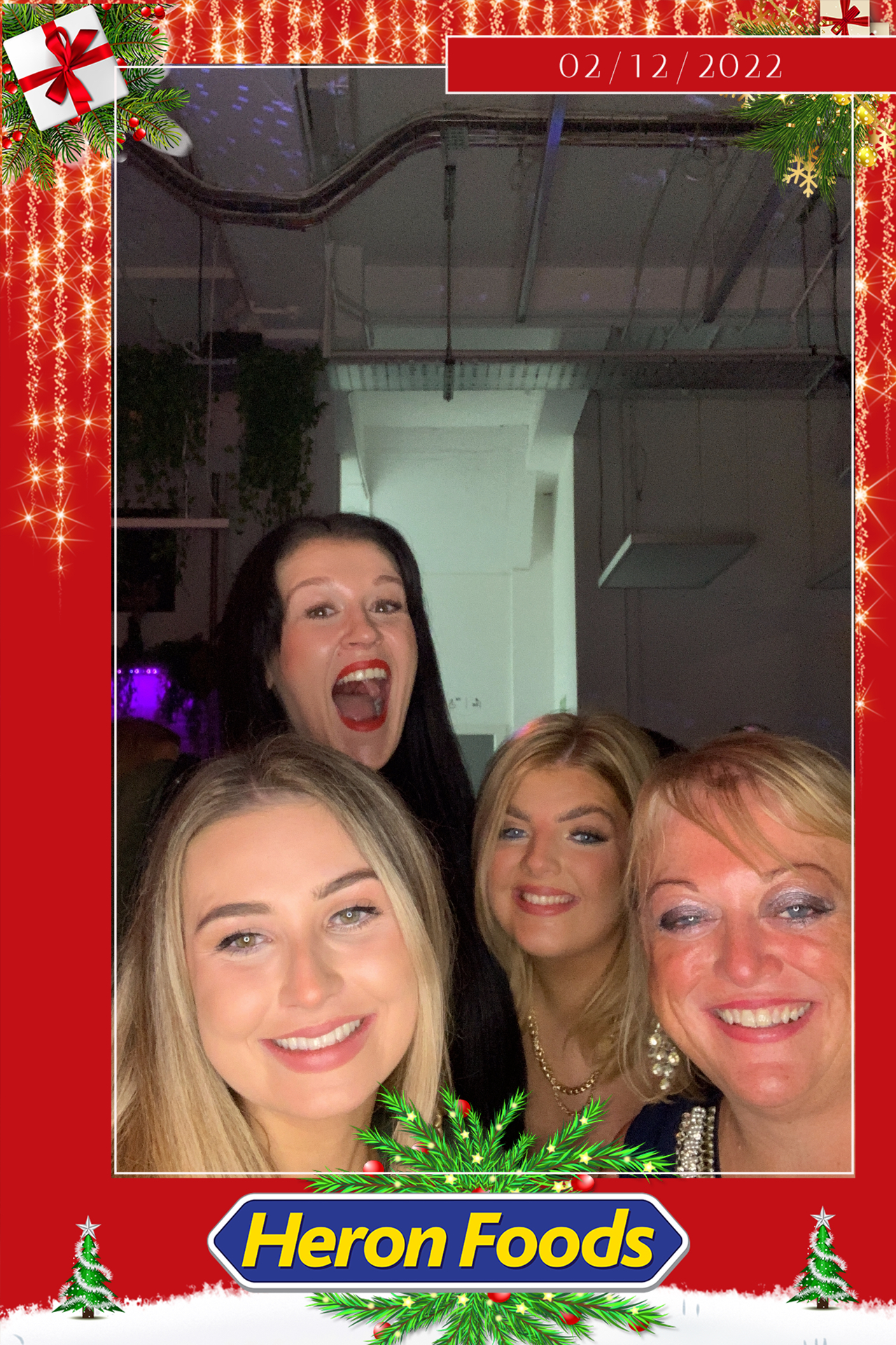Heron Foods Christmas Party  | View more photos from the event at gallery.magicimages.uk/u/MagicImages/Heron-Foods-Christmas-Party