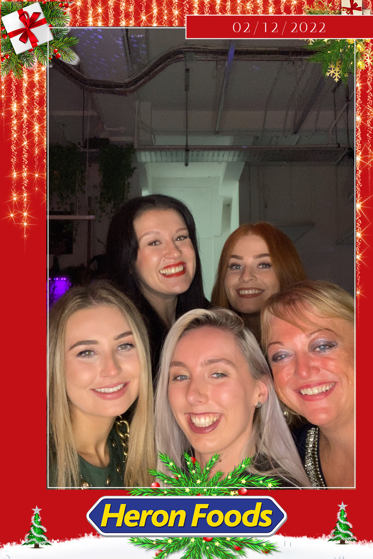 Heron Foods Christmas Party  | View more photos from the event at gallery.magicimages.uk/u/MagicImages/Heron-Foods-Christmas-Party