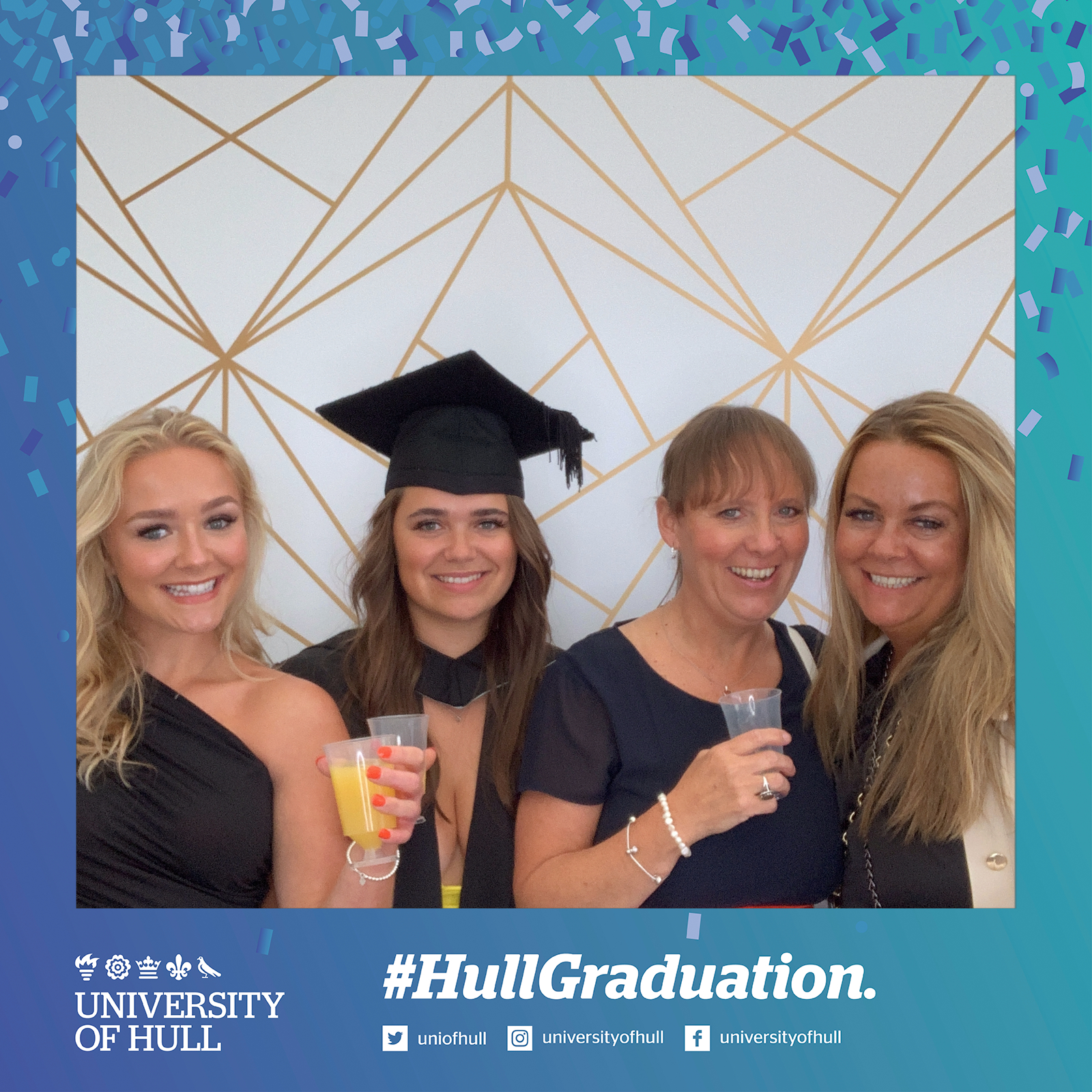 Hull Graduation | View more photos from the event at gallery.magicimages.uk/u/MagicImages/Hull-Graduation-5