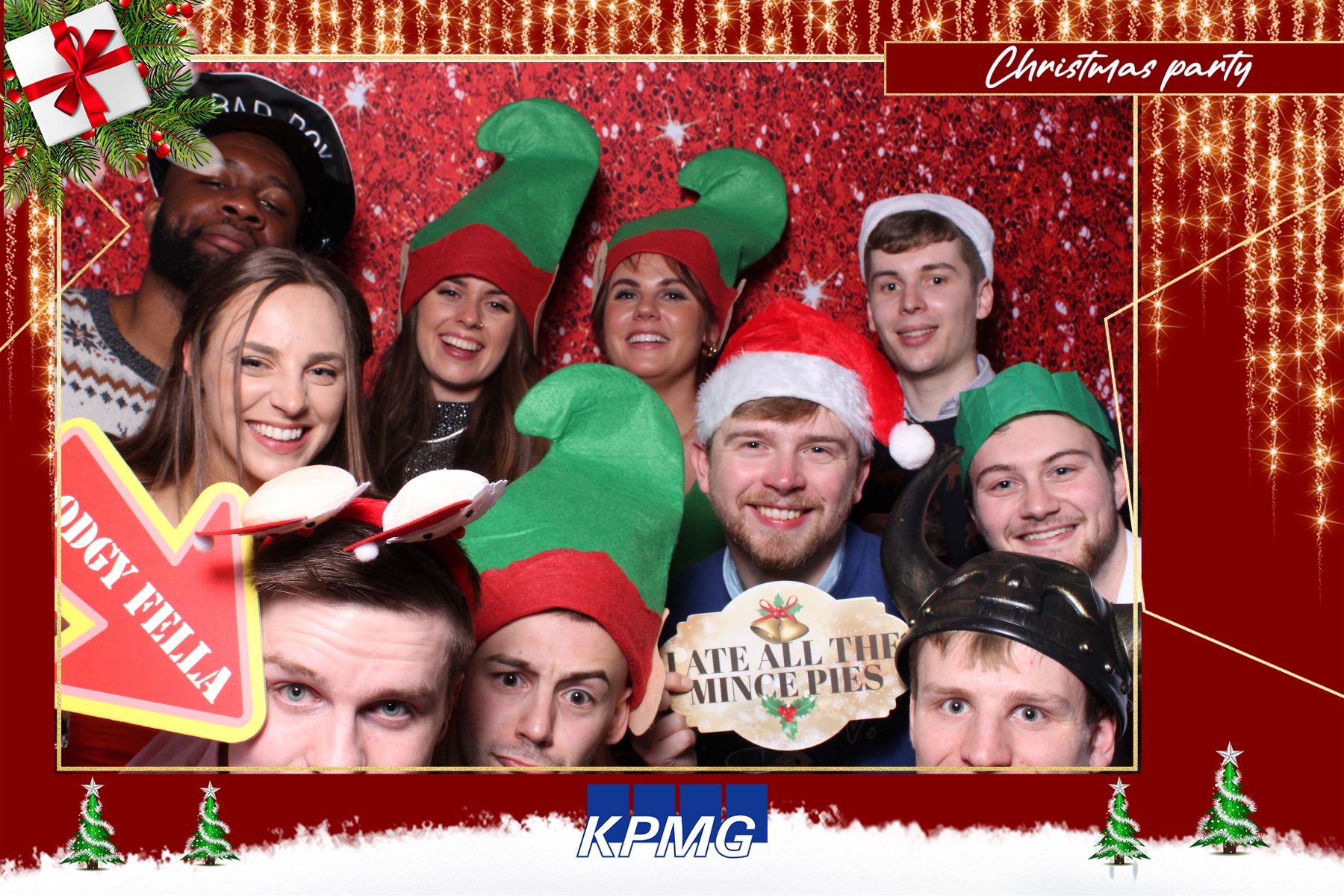 KPMG Christmas Party  | View more photos from the event at gallery.magicimages.uk/u/MagicImages/KPMG-Christmas-Party