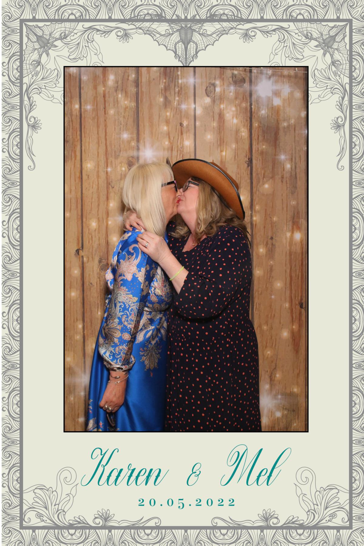 Karen & Mel | View more photos from the event at gallery.magicimages.uk/u/MagicImages/Karen-Mel