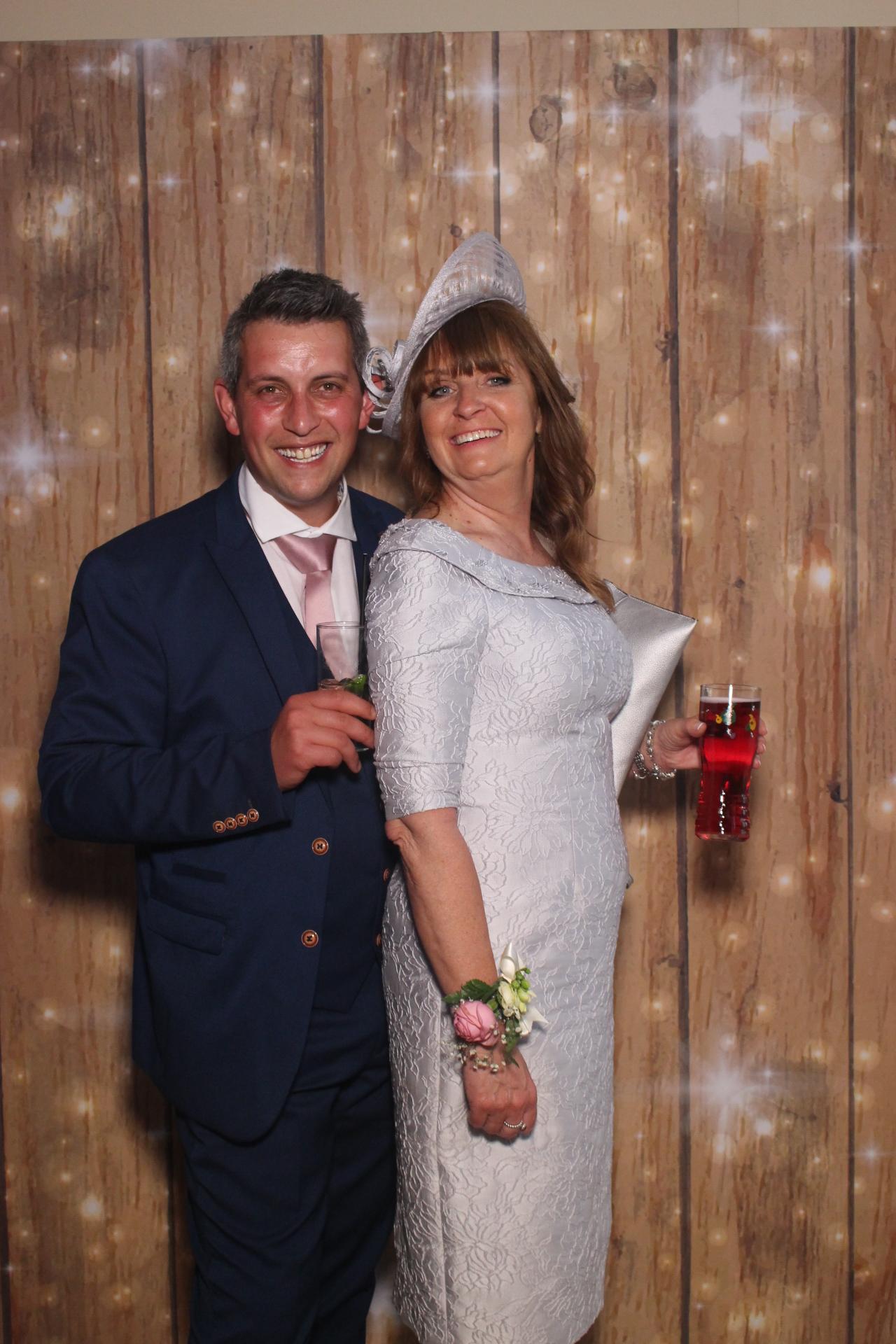 Luke & Ellis  | View more photos from the event at gallery.magicimages.uk/u/MagicImages/Luke-Ellis