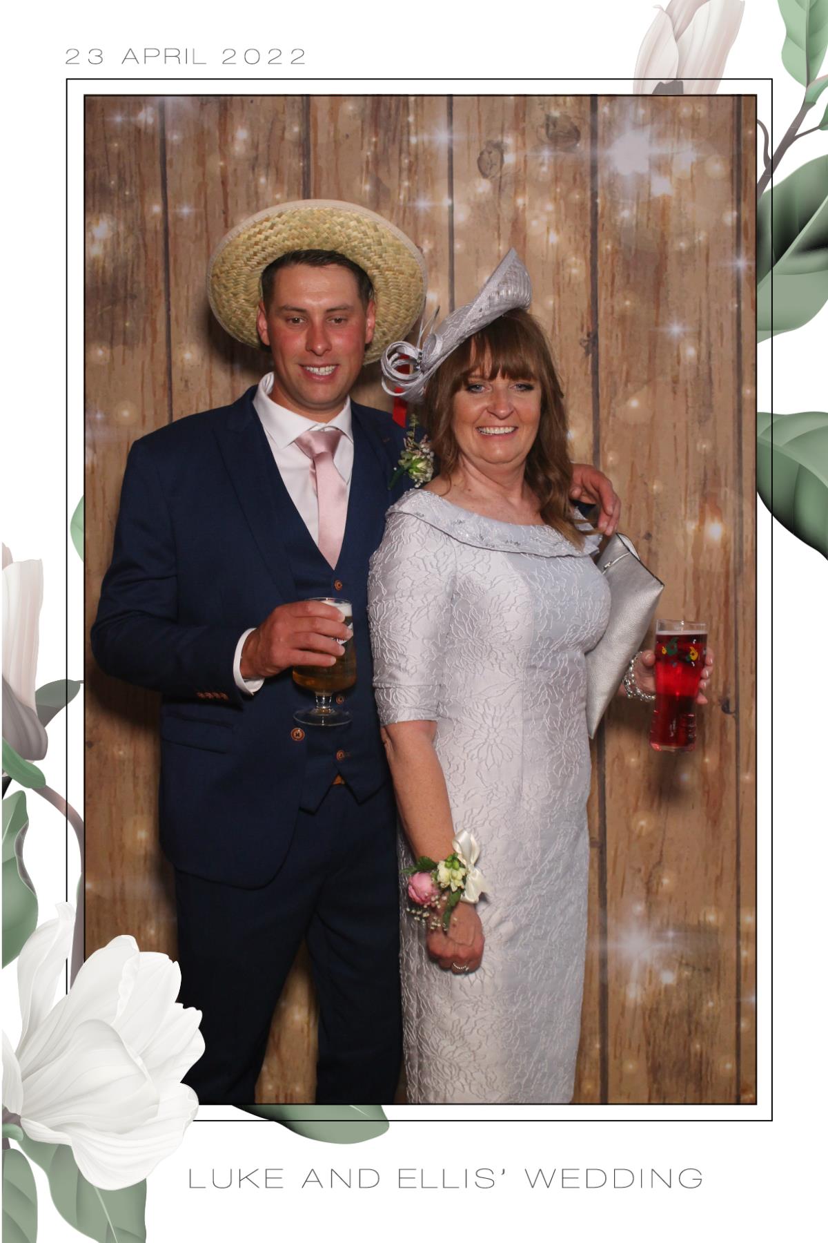 Luke & Ellis  | View more photos from the event at gallery.magicimages.uk/u/MagicImages/Luke-Ellis