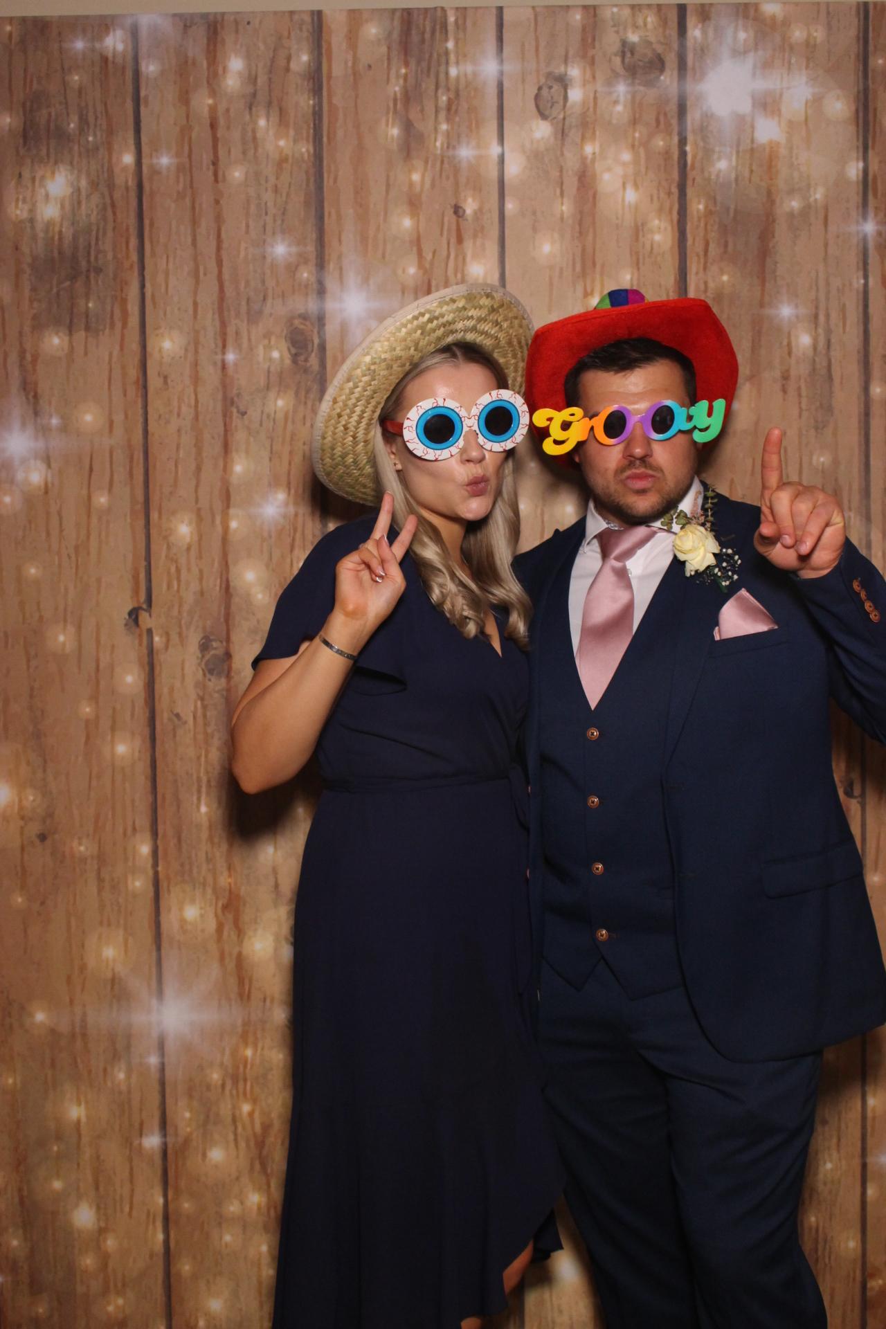 Luke & Ellis  | View more photos from the event at gallery.magicimages.uk/u/MagicImages/Luke-Ellis