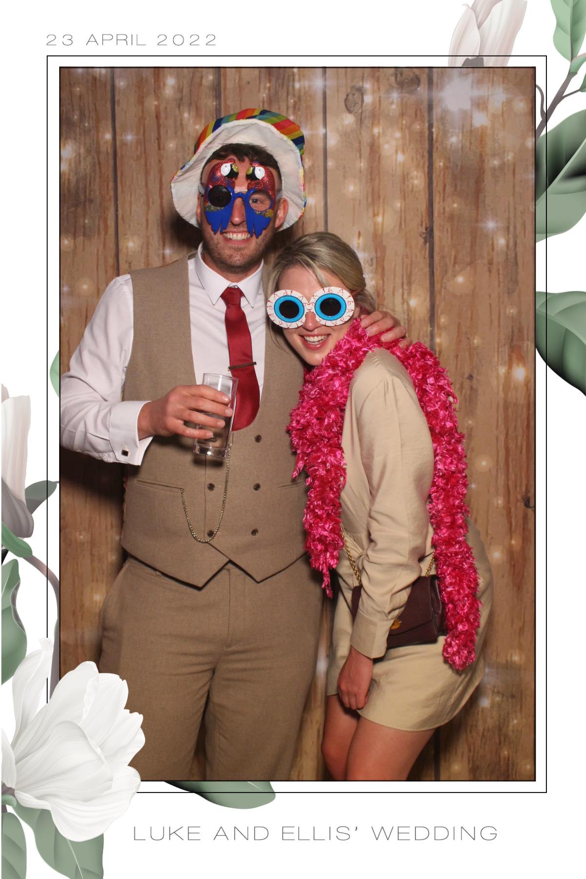 Luke & Ellis  | View more photos from the event at gallery.magicimages.uk/u/MagicImages/Luke-Ellis