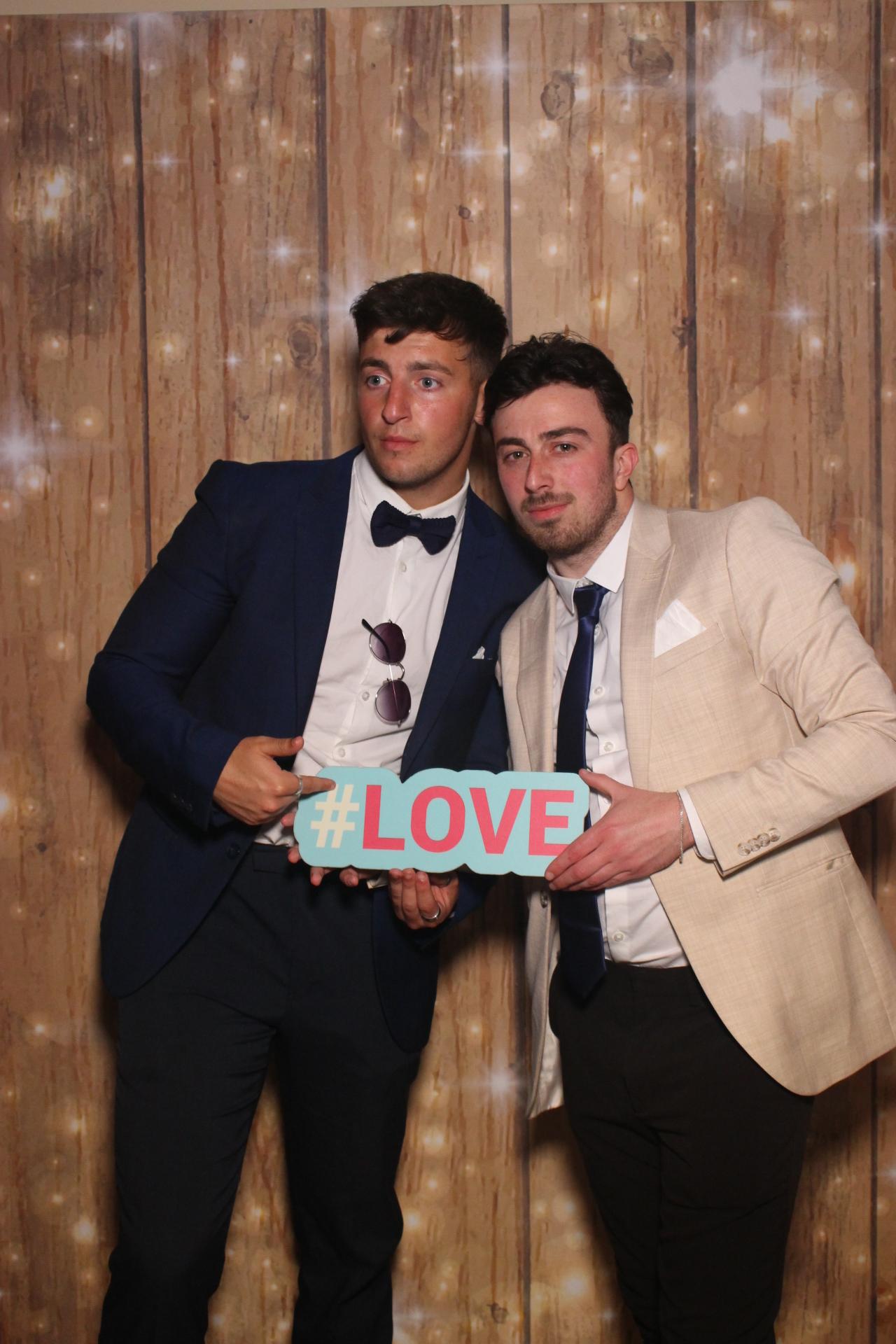 Luke & Ellis  | View more photos from the event at gallery.magicimages.uk/u/MagicImages/Luke-Ellis