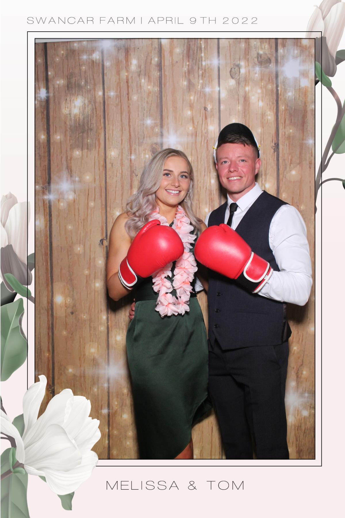 Melissa & Tom  | View more photos from the event at gallery.magicimages.uk/u/MagicImages/Melissa-Tom