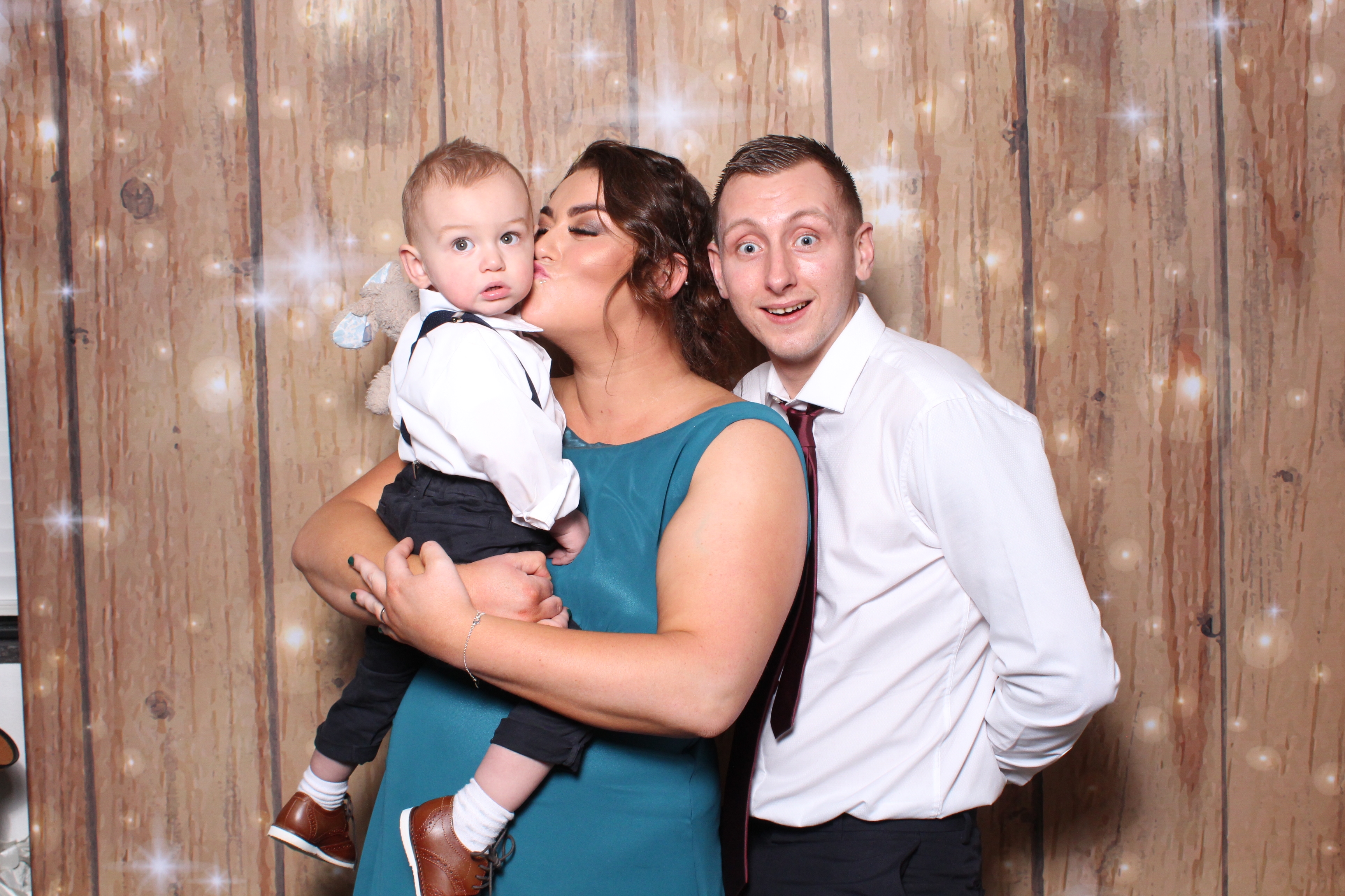 Molly & Rhys  | View more photos from the event at gallery.magicimages.uk/u/MagicImages/Molly-Rhys