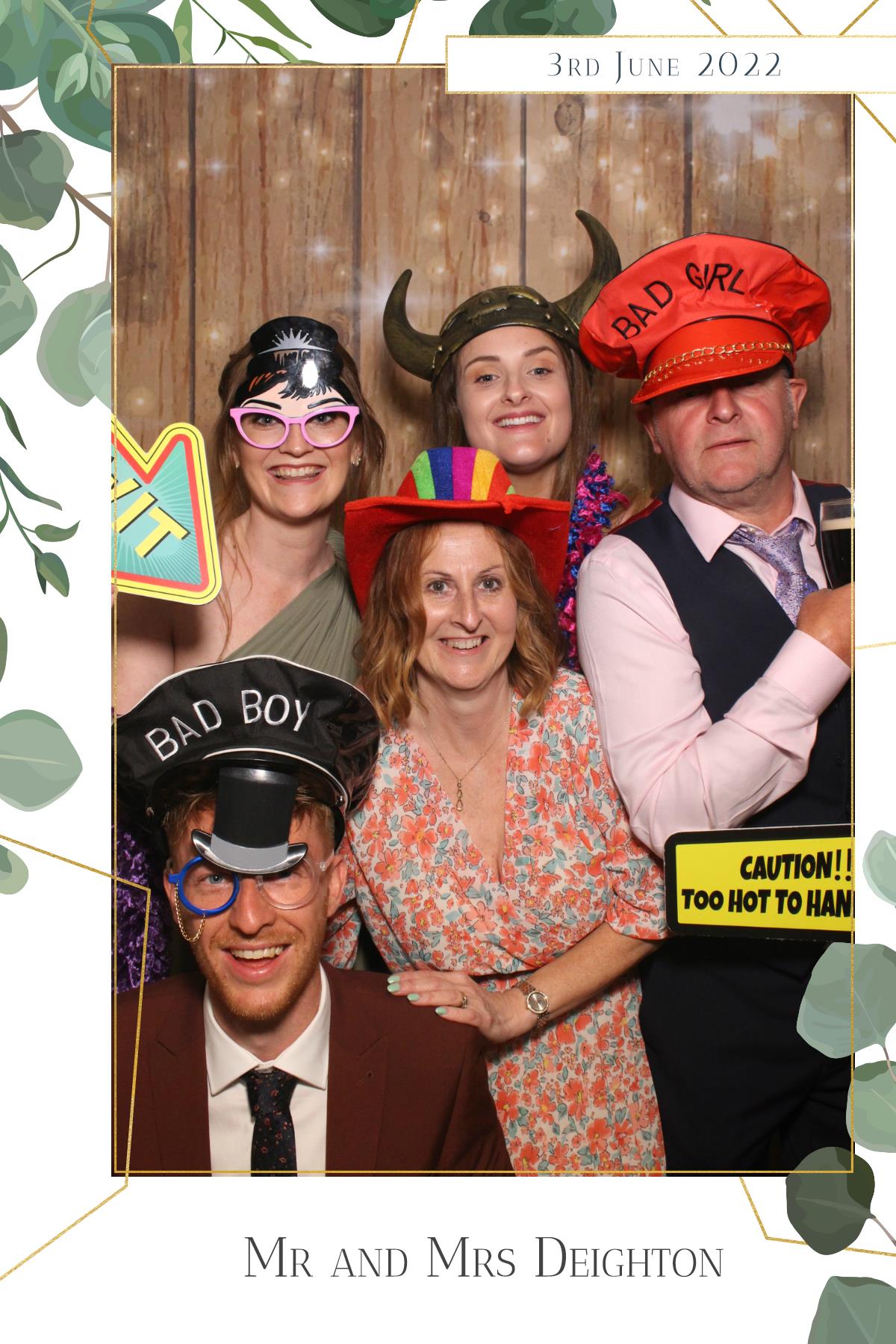 Mr & Mrs Deighton | View more photos from the event at gallery.magicimages.uk/u/MagicImages/Mr-Mrs-Deighton