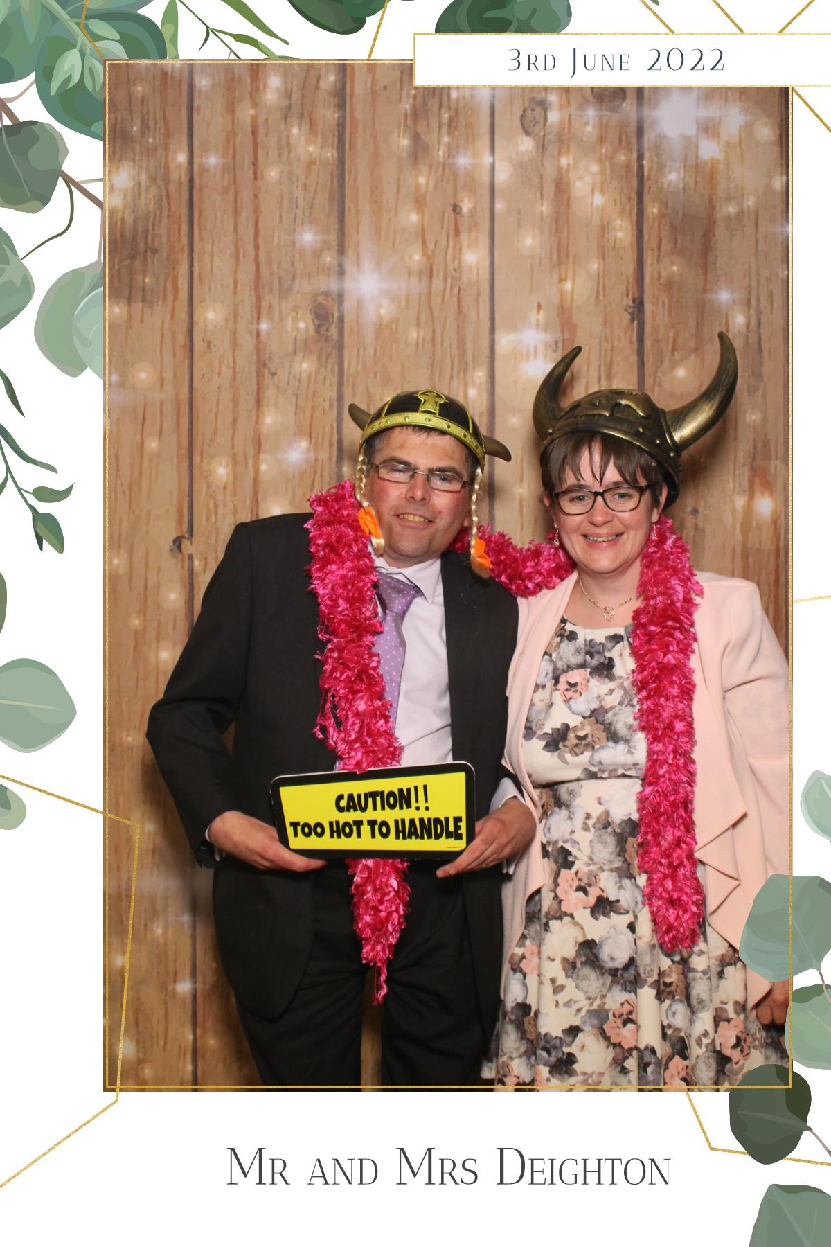 Mr & Mrs Deighton | View more photos from the event at gallery.magicimages.uk/u/MagicImages/Mr-Mrs-Deighton