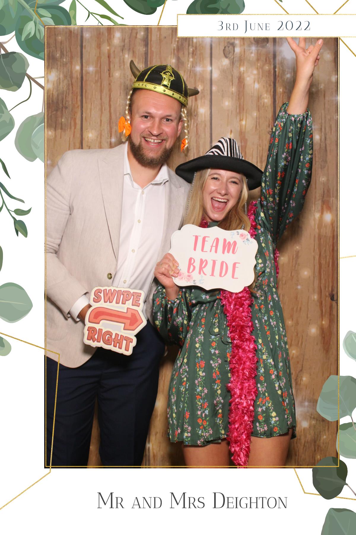 Mr & Mrs Deighton | View more photos from the event at gallery.magicimages.uk/u/MagicImages/Mr-Mrs-Deighton
