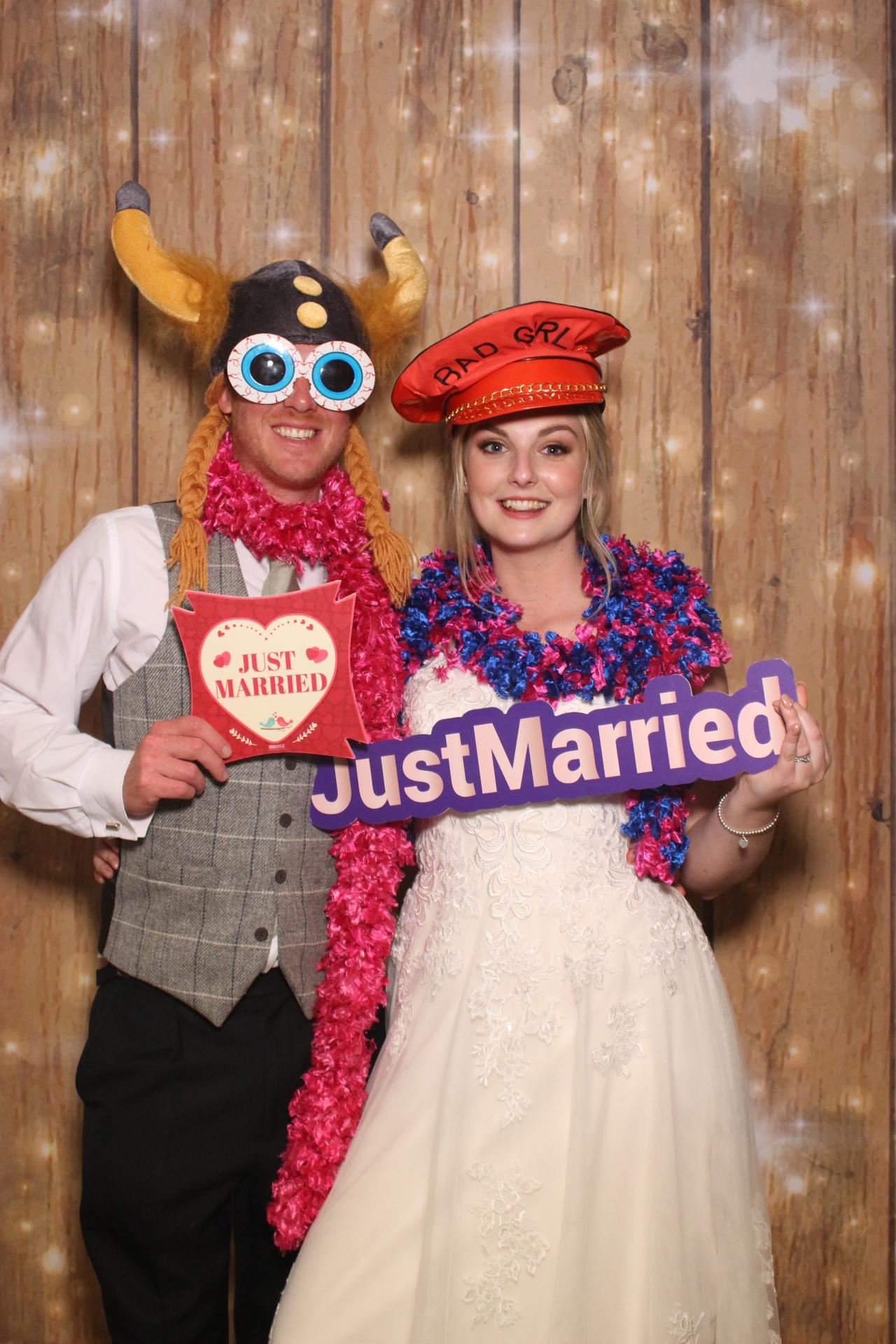 Mr & Mrs Deighton | View more photos from the event at gallery.magicimages.uk/u/MagicImages/Mr-Mrs-Deighton