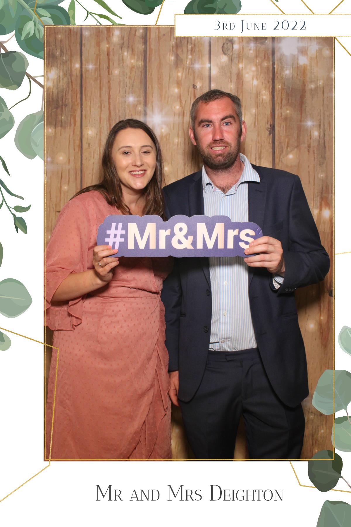 Mr & Mrs Deighton | View more photos from the event at gallery.magicimages.uk/u/MagicImages/Mr-Mrs-Deighton