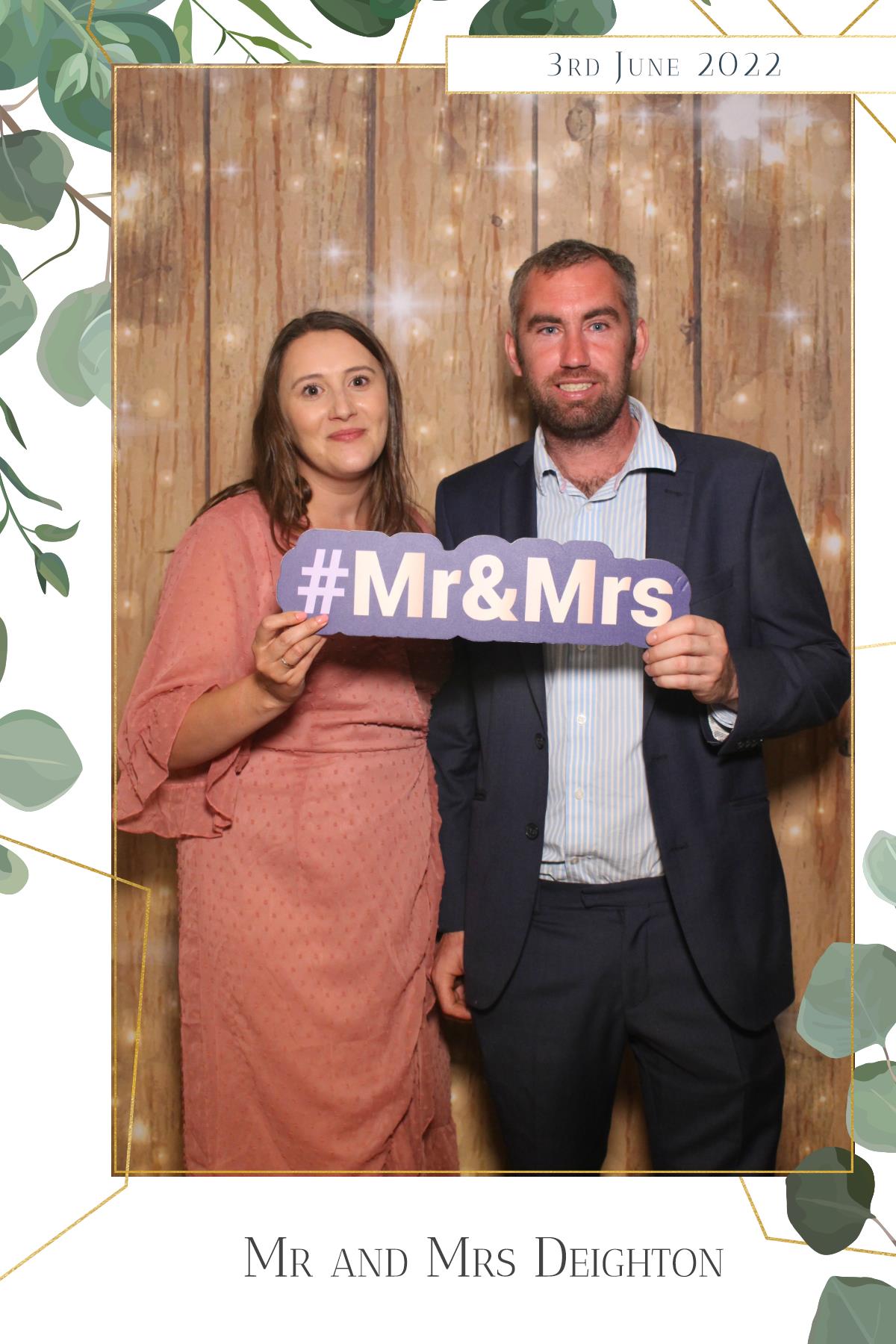 Mr & Mrs Deighton | View more photos from the event at gallery.magicimages.uk/u/MagicImages/Mr-Mrs-Deighton
