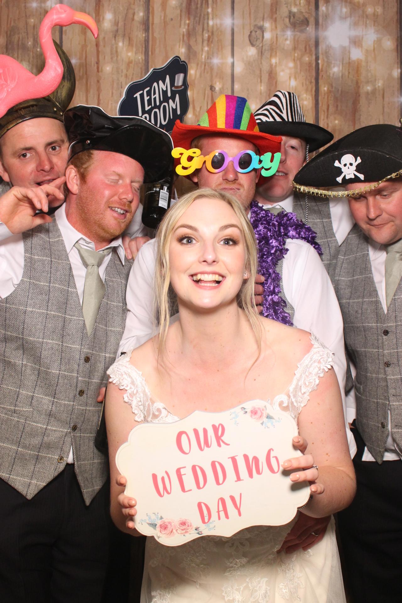 Mr & Mrs Deighton | View more photos from the event at gallery.magicimages.uk/u/MagicImages/Mr-Mrs-Deighton