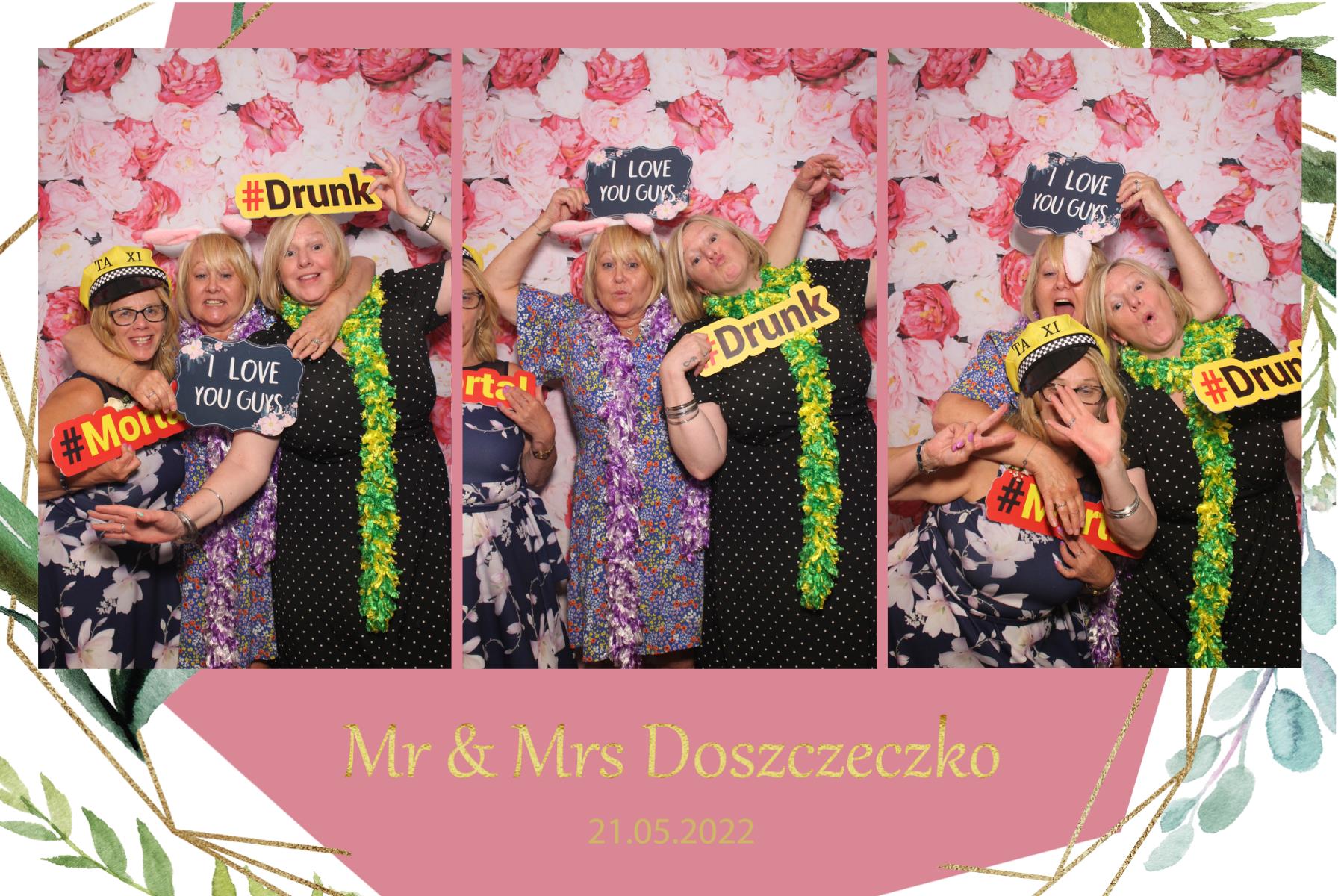 Mr & Mrs Doszczeczko | View more photos from the event at gallery.magicimages.uk/u/MagicImages/Mr-Mrs-Doszczeczko