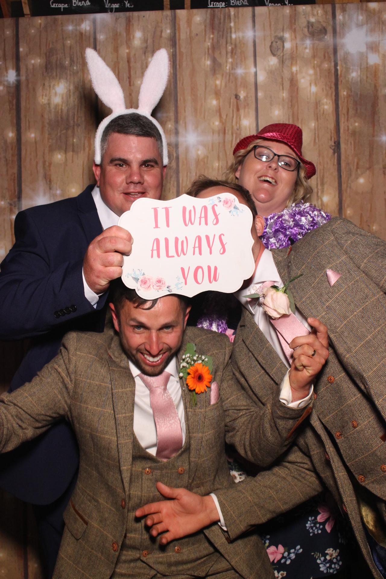 Mr & Mrs Fairbank  | View more photos from the event at gallery.magicimages.uk/u/MagicImages/Mr-Mrs-Fairbank-0