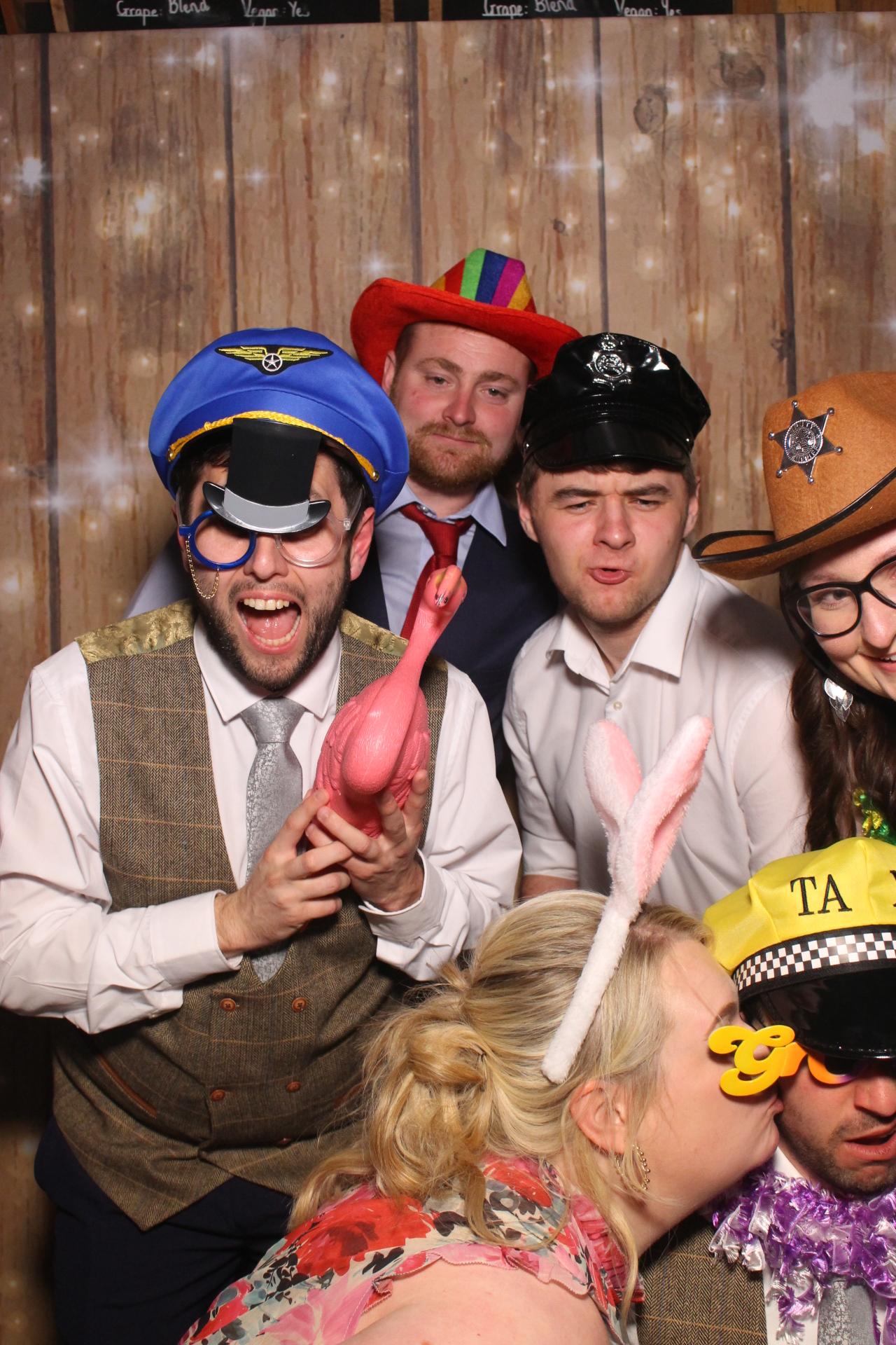 Mr & Mrs Fairbank  | View more photos from the event at gallery.magicimages.uk/u/MagicImages/Mr-Mrs-Fairbank-0