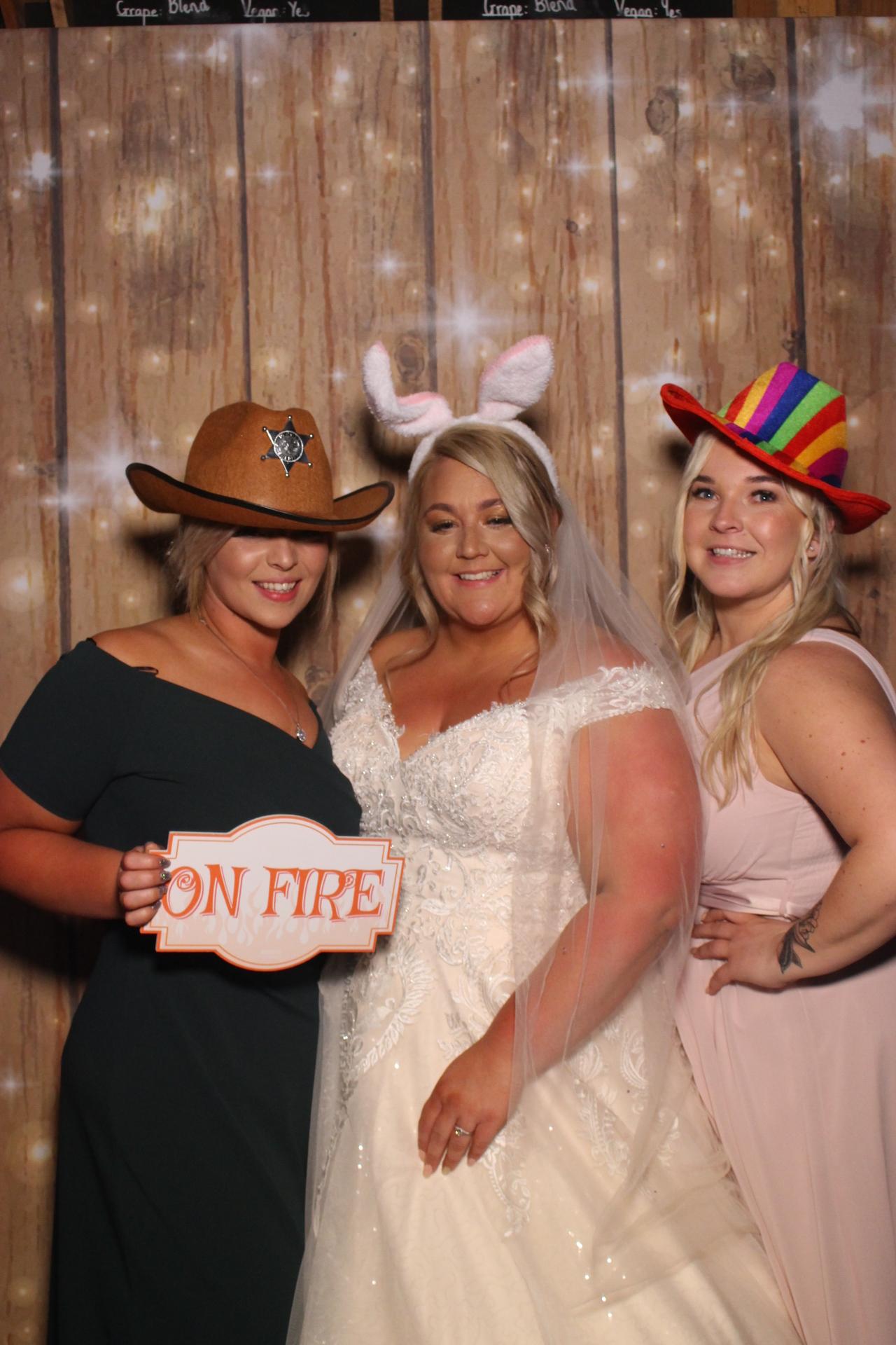 Mr & Mrs Fairbank  | View more photos from the event at gallery.magicimages.uk/u/MagicImages/Mr-Mrs-Fairbank-0
