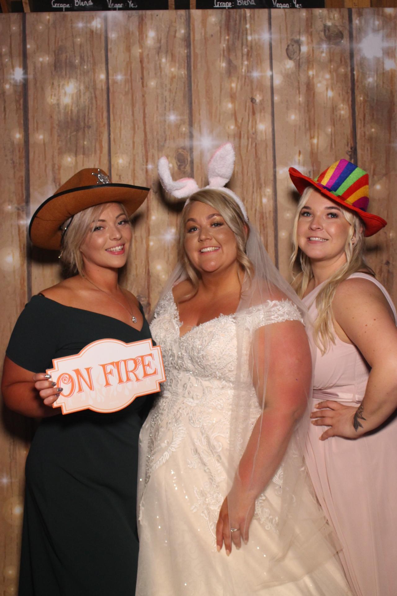 Mr & Mrs Fairbank  | View more photos from the event at gallery.magicimages.uk/u/MagicImages/Mr-Mrs-Fairbank-0