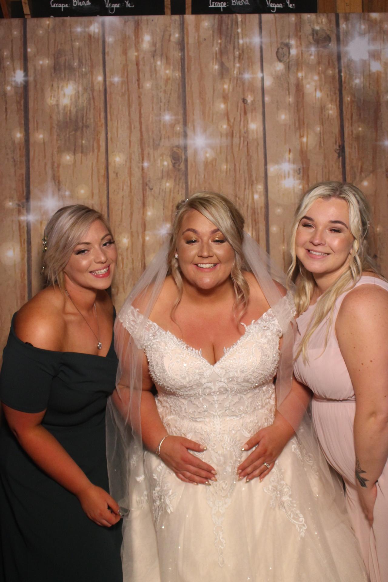 Mr & Mrs Fairbank  | View more photos from the event at gallery.magicimages.uk/u/MagicImages/Mr-Mrs-Fairbank-0