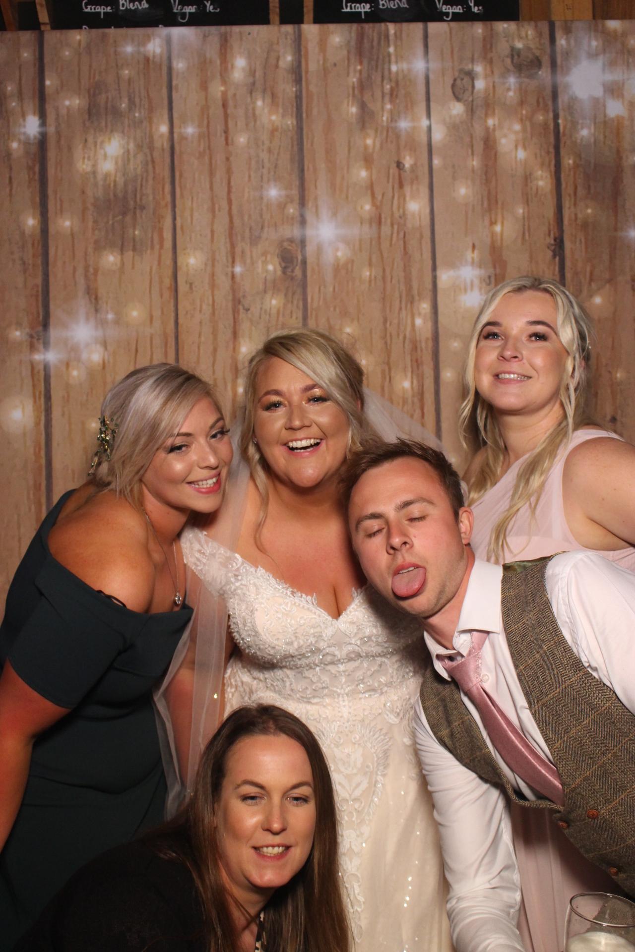 Mr & Mrs Fairbank  | View more photos from the event at gallery.magicimages.uk/u/MagicImages/Mr-Mrs-Fairbank-0