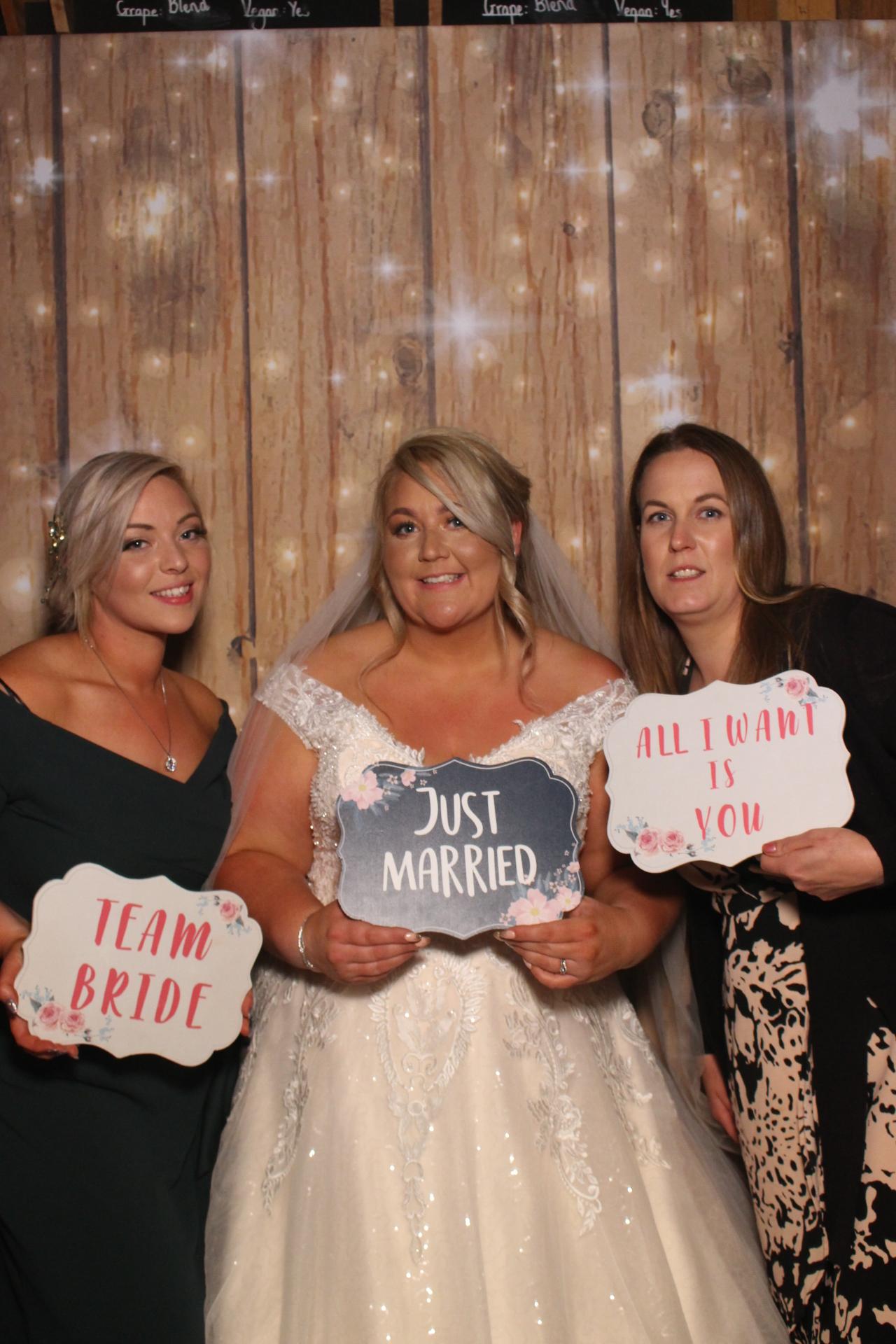 Mr & Mrs Fairbank  | View more photos from the event at gallery.magicimages.uk/u/MagicImages/Mr-Mrs-Fairbank-0