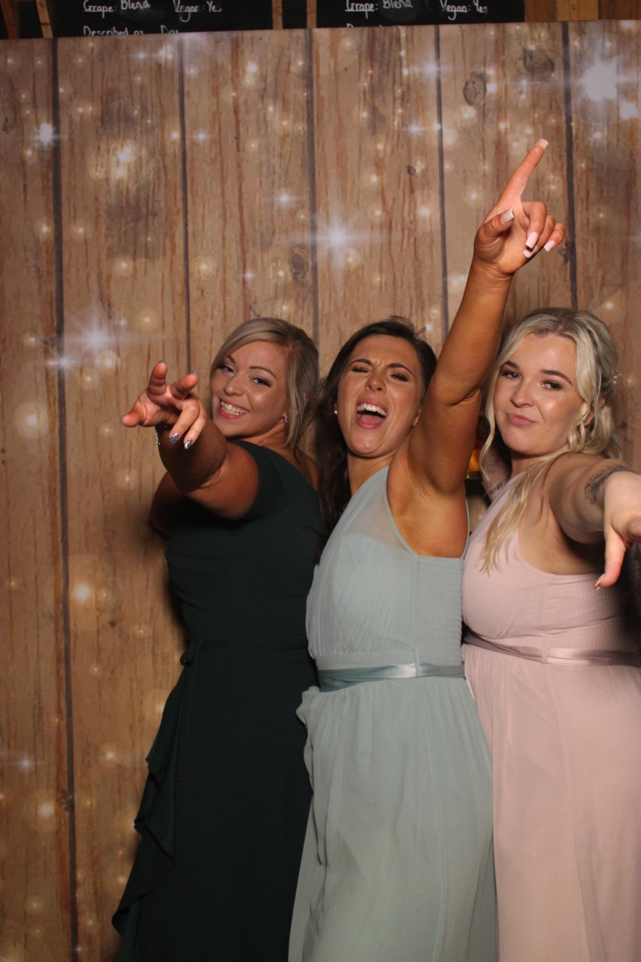 Mr & Mrs Fairbank  | View more photos from the event at gallery.magicimages.uk/u/MagicImages/Mr-Mrs-Fairbank-0