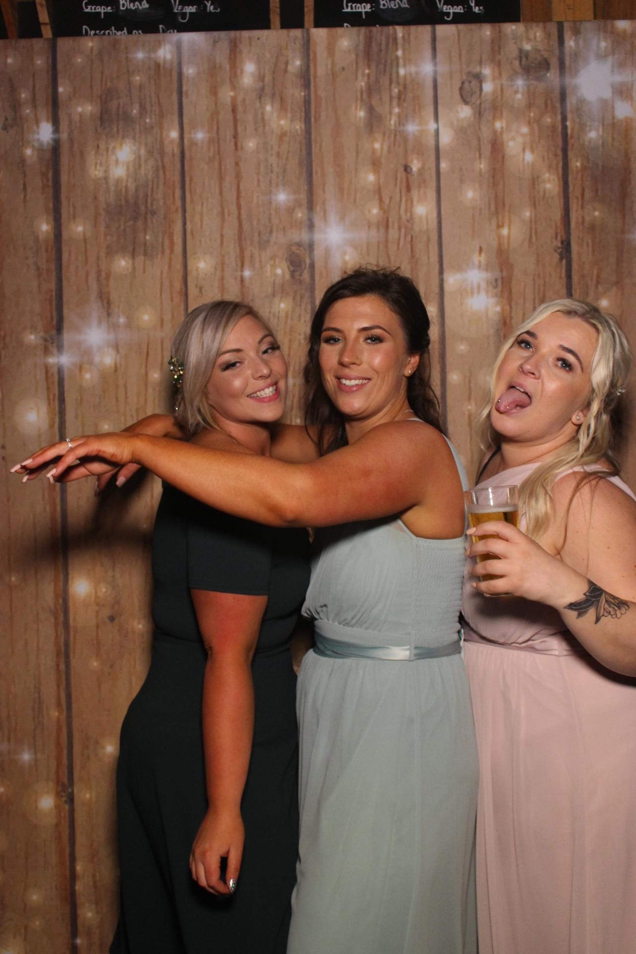 Mr & Mrs Fairbank  | View more photos from the event at gallery.magicimages.uk/u/MagicImages/Mr-Mrs-Fairbank-0