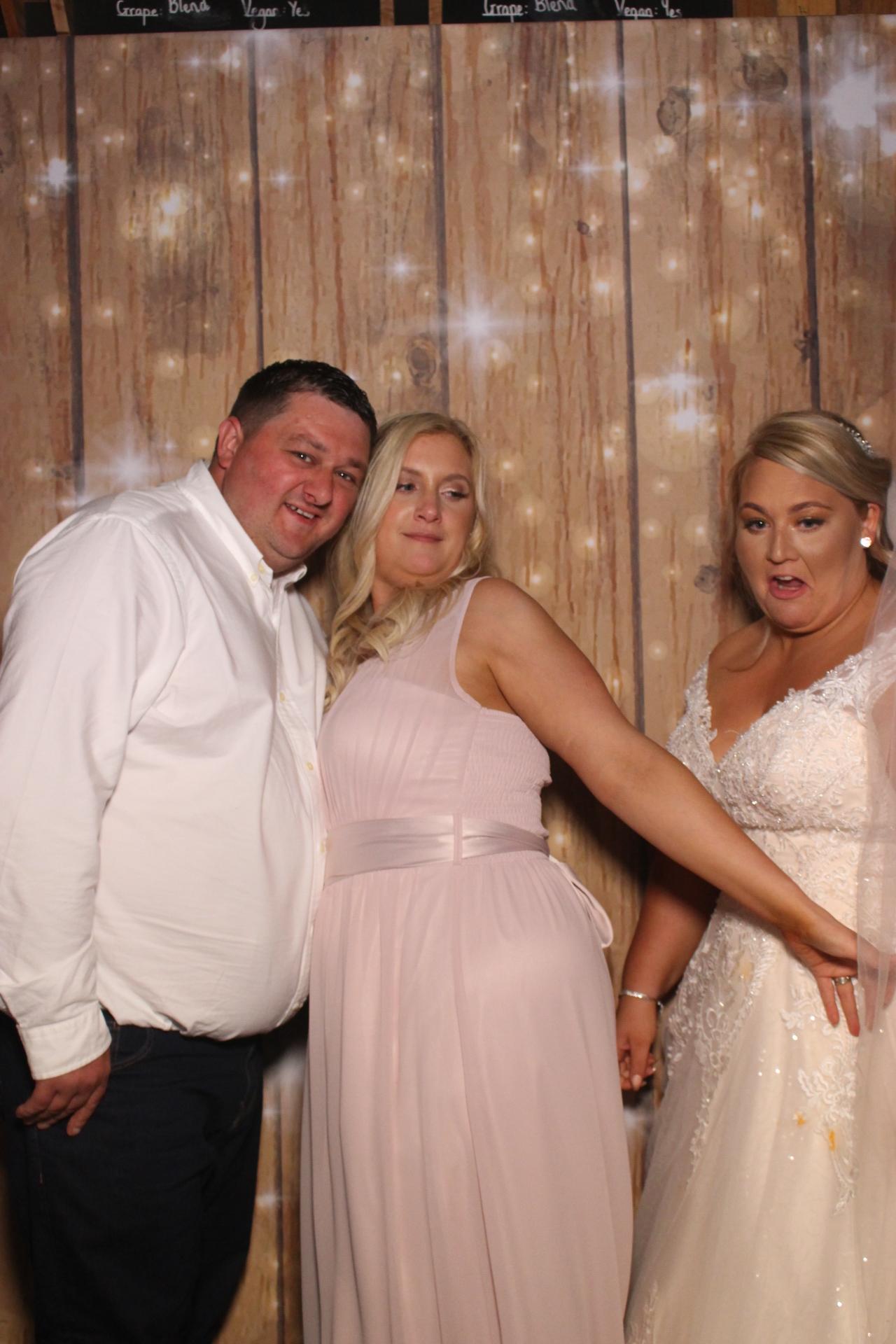 Mr & Mrs Fairbank  | View more photos from the event at gallery.magicimages.uk/u/MagicImages/Mr-Mrs-Fairbank-0