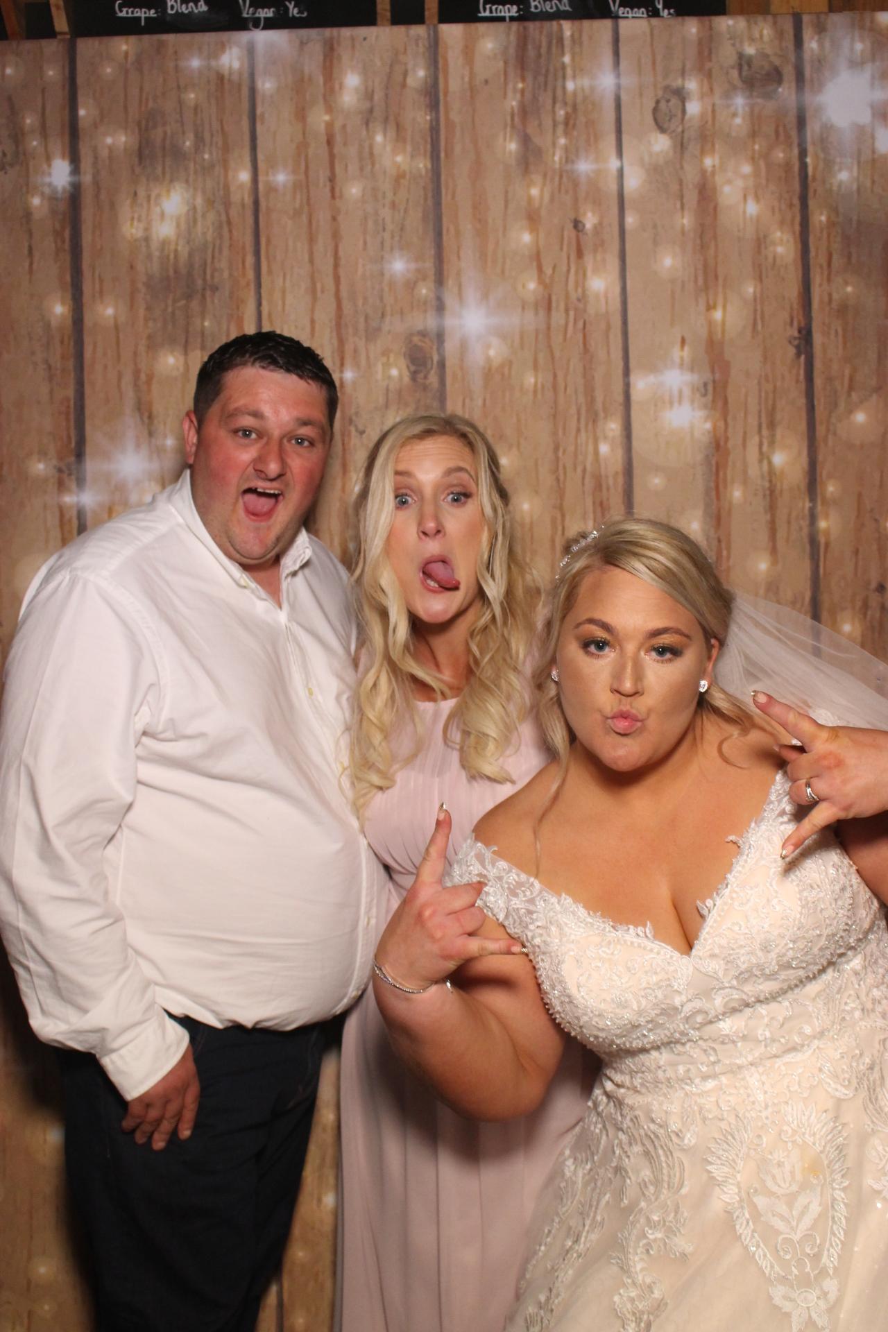 Mr & Mrs Fairbank  | View more photos from the event at gallery.magicimages.uk/u/MagicImages/Mr-Mrs-Fairbank-0