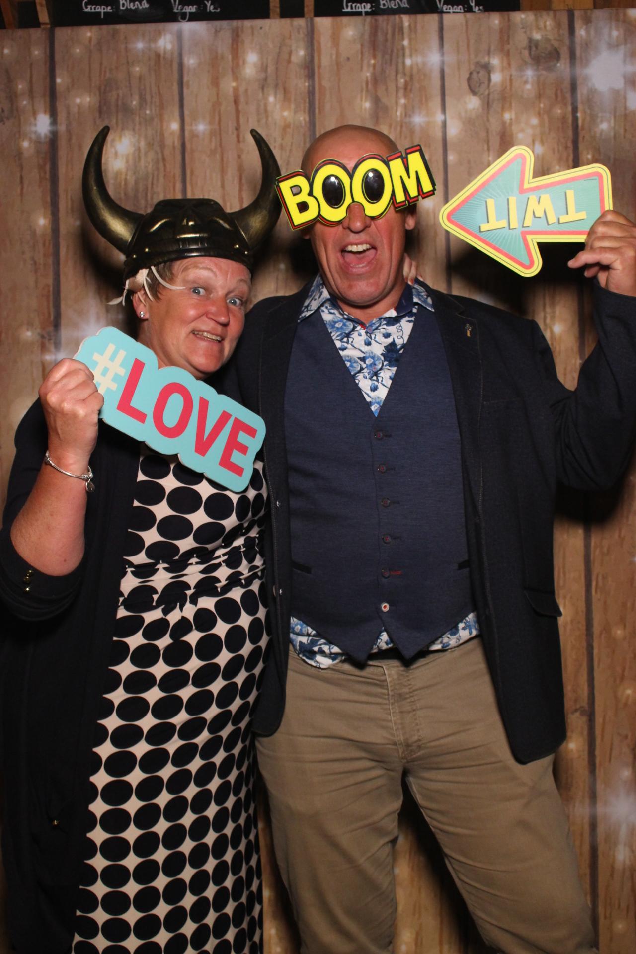 Mr & Mrs Fairbank  | View more photos from the event at gallery.magicimages.uk/u/MagicImages/Mr-Mrs-Fairbank-0