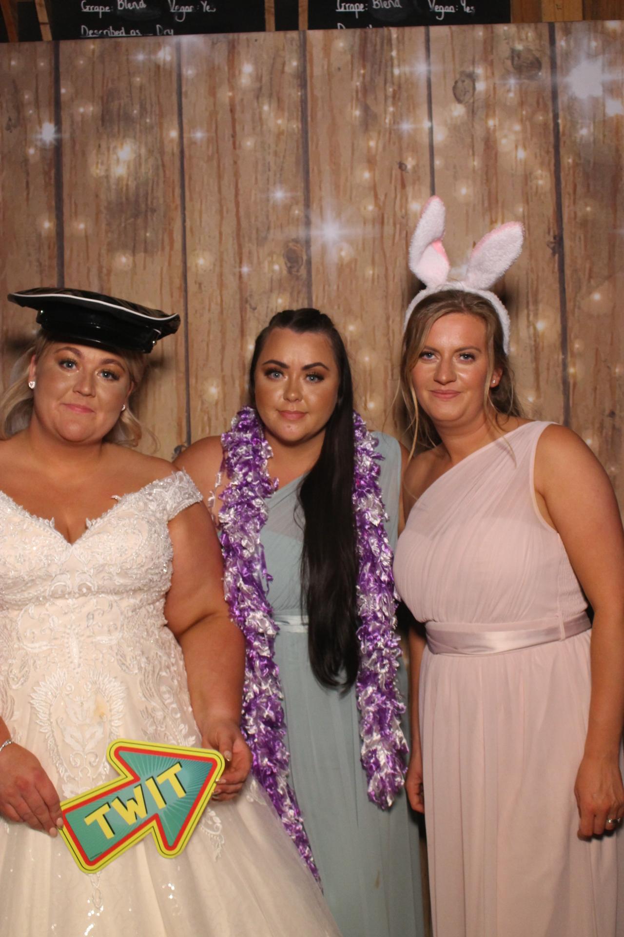 Mr & Mrs Fairbank  | View more photos from the event at gallery.magicimages.uk/u/MagicImages/Mr-Mrs-Fairbank-0