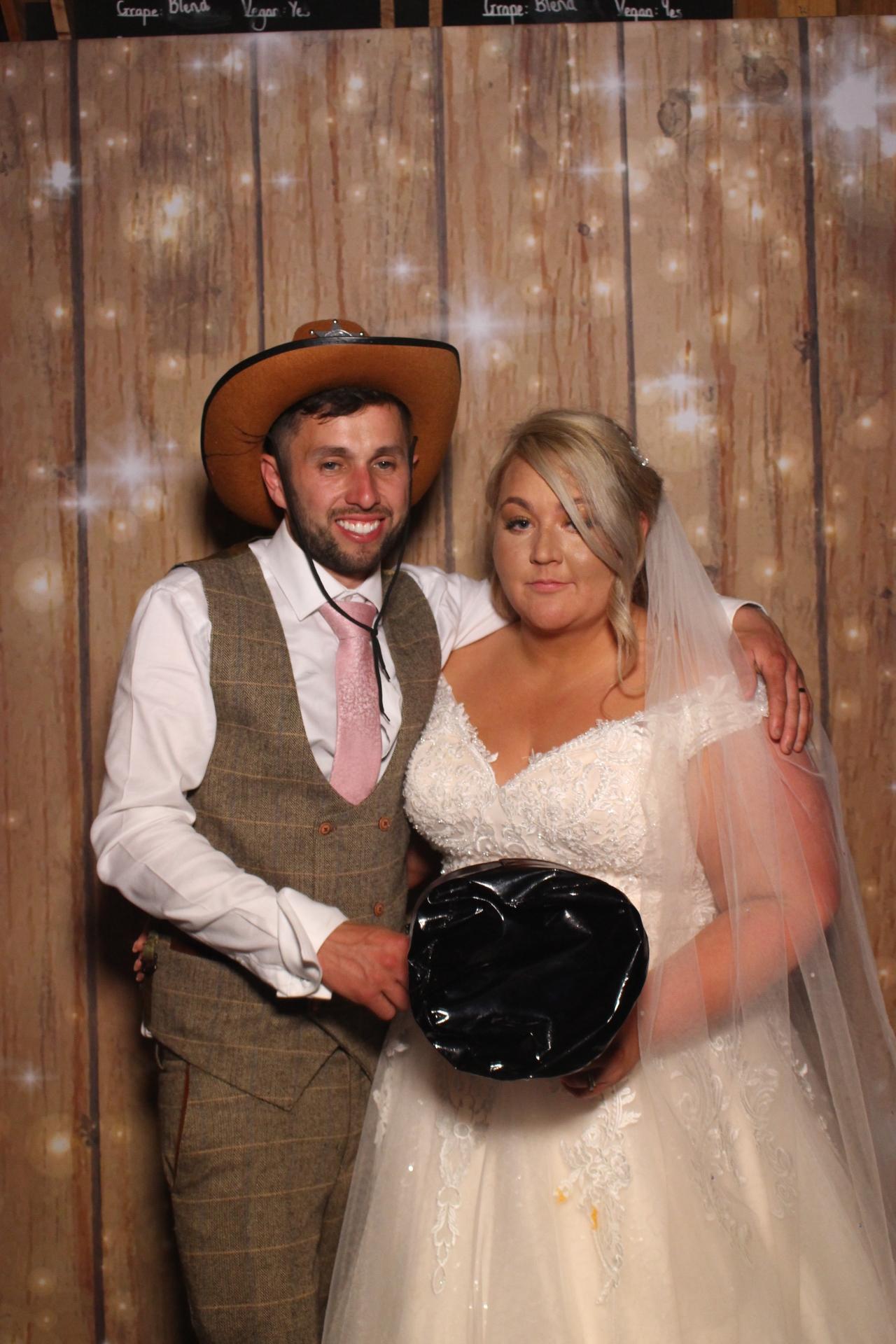 Mr & Mrs Fairbank  | View more photos from the event at gallery.magicimages.uk/u/MagicImages/Mr-Mrs-Fairbank-0