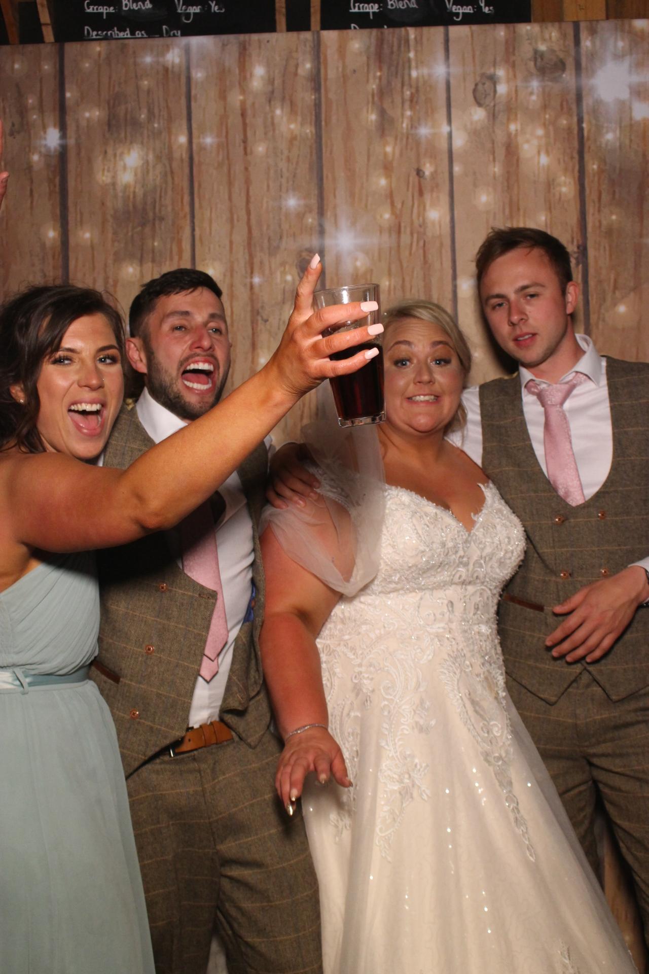 Mr & Mrs Fairbank  | View more photos from the event at gallery.magicimages.uk/u/MagicImages/Mr-Mrs-Fairbank-0