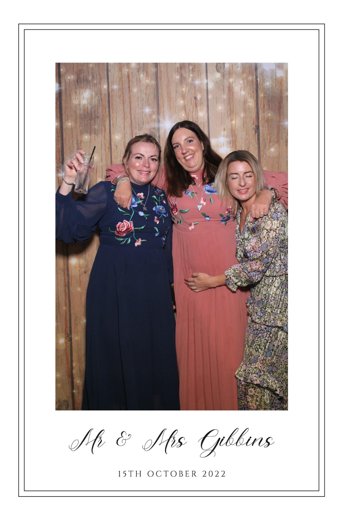 Mr & Mrs Gibbins  | View more photos from the event at gallery.magicimages.uk/u/MagicImages/Mr-Mrs-Gibbins