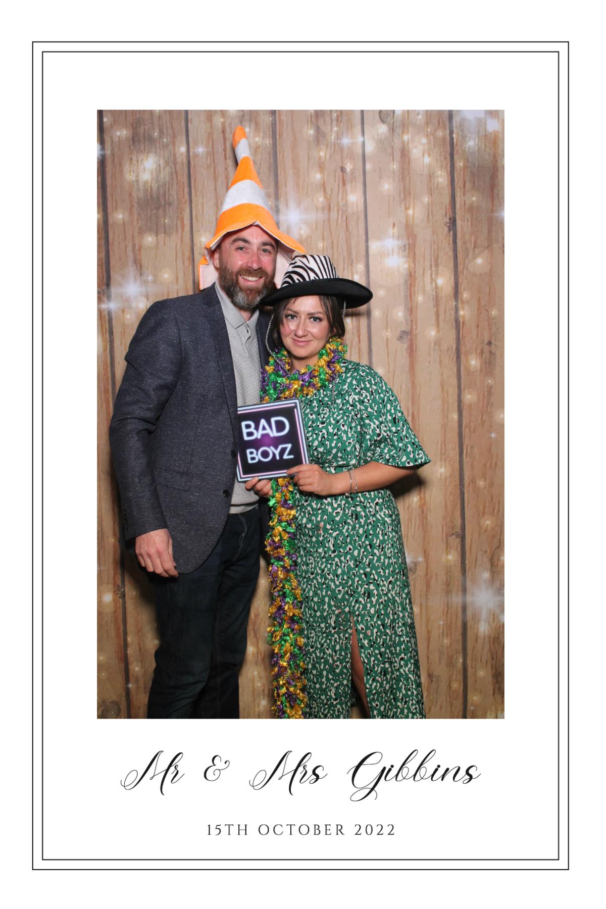 Mr & Mrs Gibbins  | View more photos from the event at gallery.magicimages.uk/u/MagicImages/Mr-Mrs-Gibbins