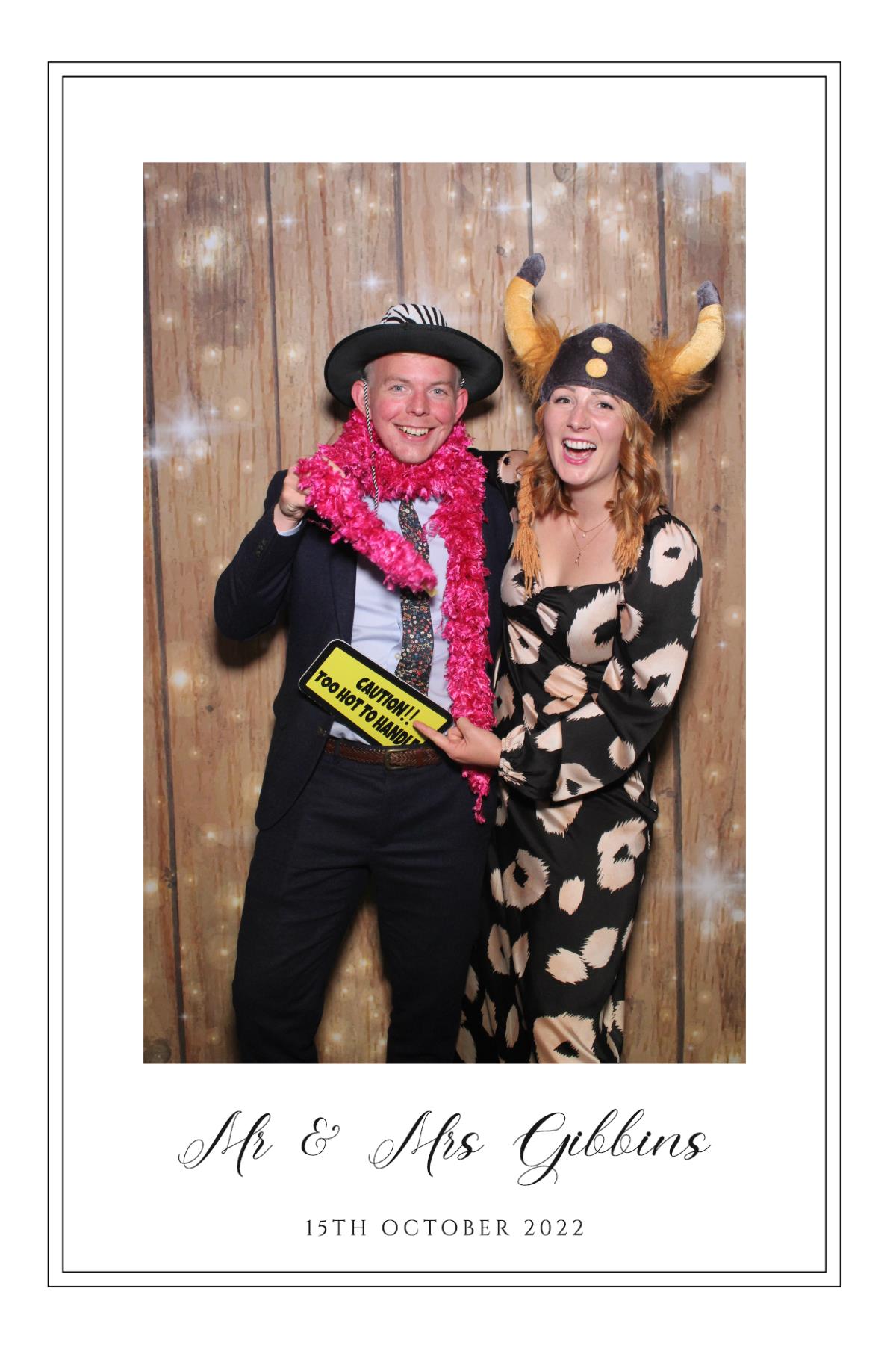 Mr & Mrs Gibbins  | View more photos from the event at gallery.magicimages.uk/u/MagicImages/Mr-Mrs-Gibbins