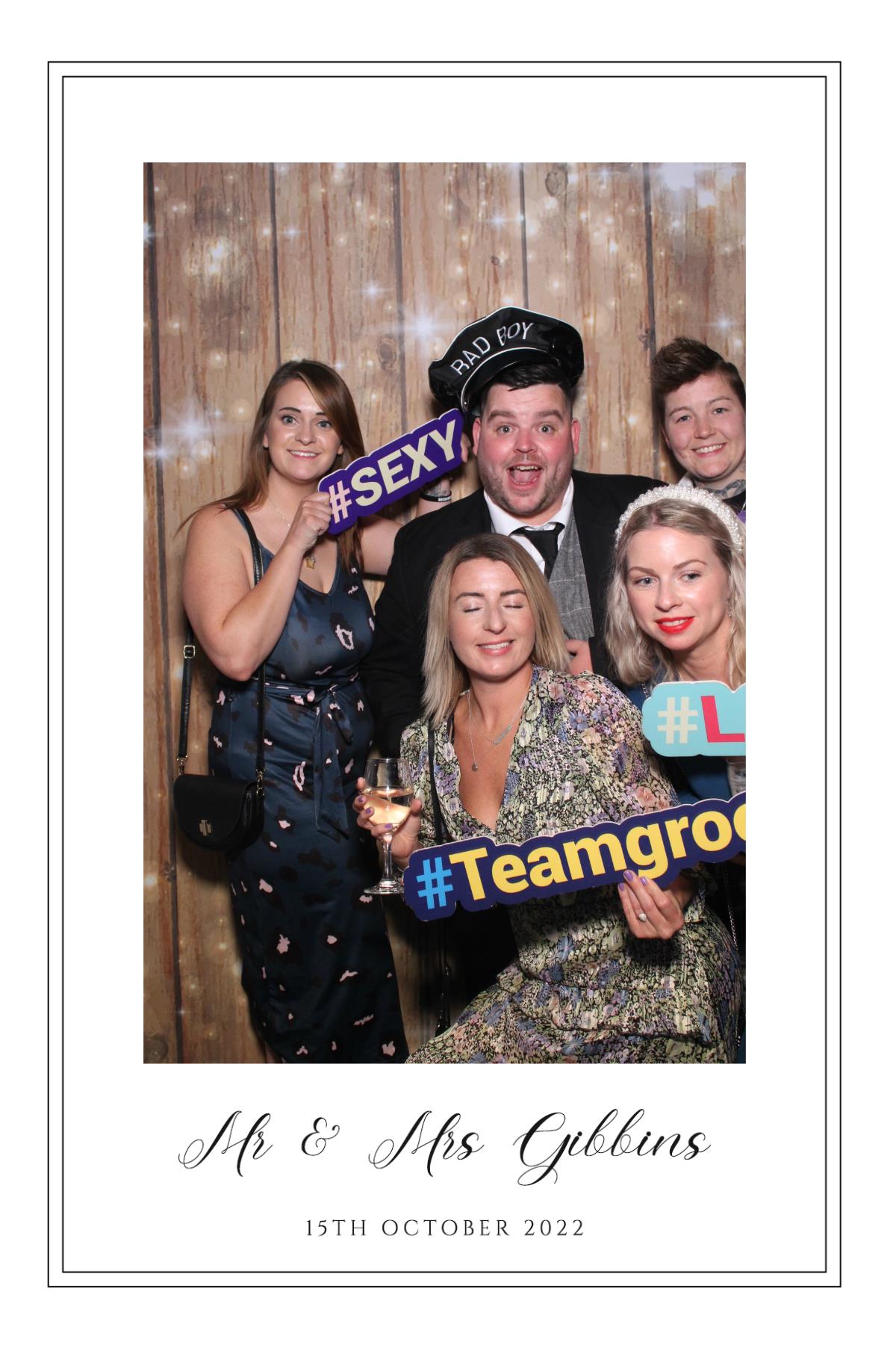 Mr & Mrs Gibbins  | View more photos from the event at gallery.magicimages.uk/u/MagicImages/Mr-Mrs-Gibbins