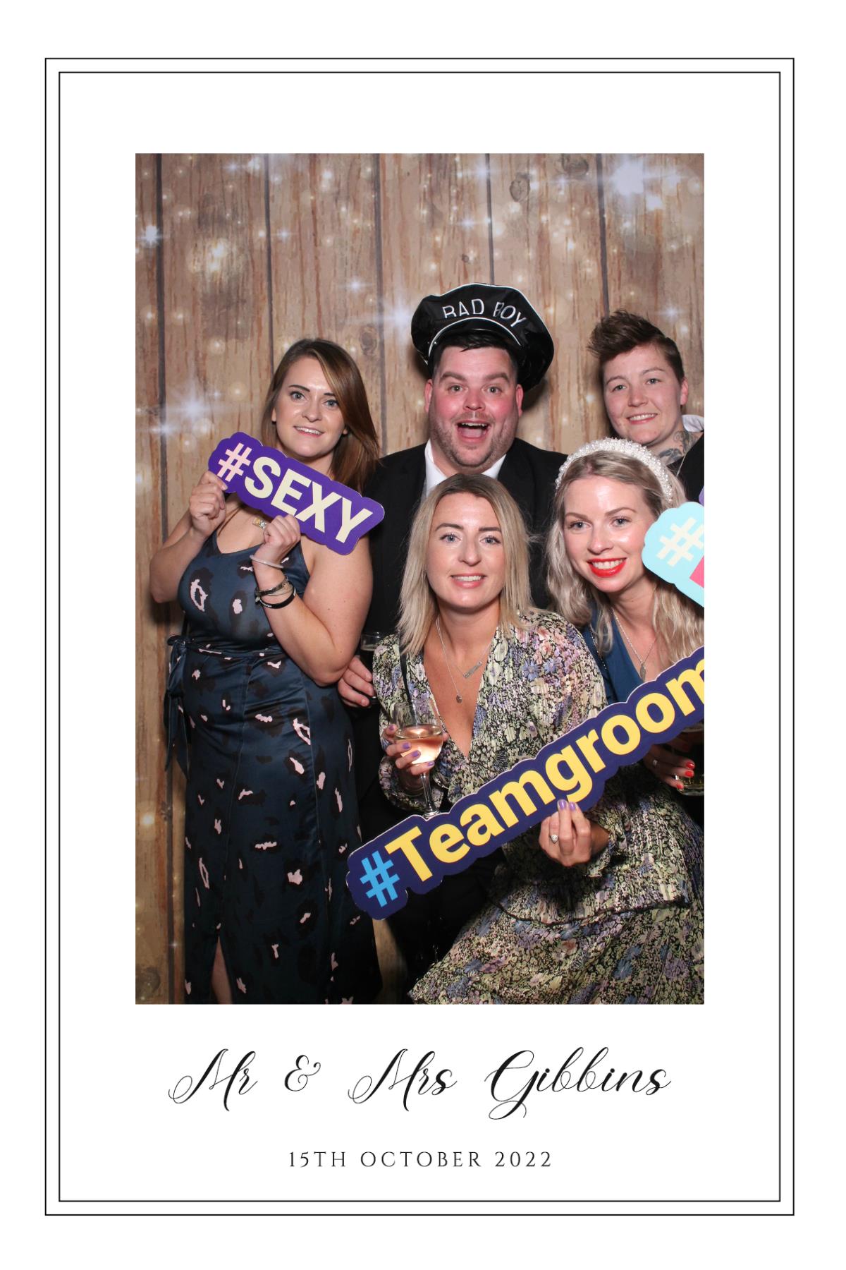 Mr & Mrs Gibbins  | View more photos from the event at gallery.magicimages.uk/u/MagicImages/Mr-Mrs-Gibbins